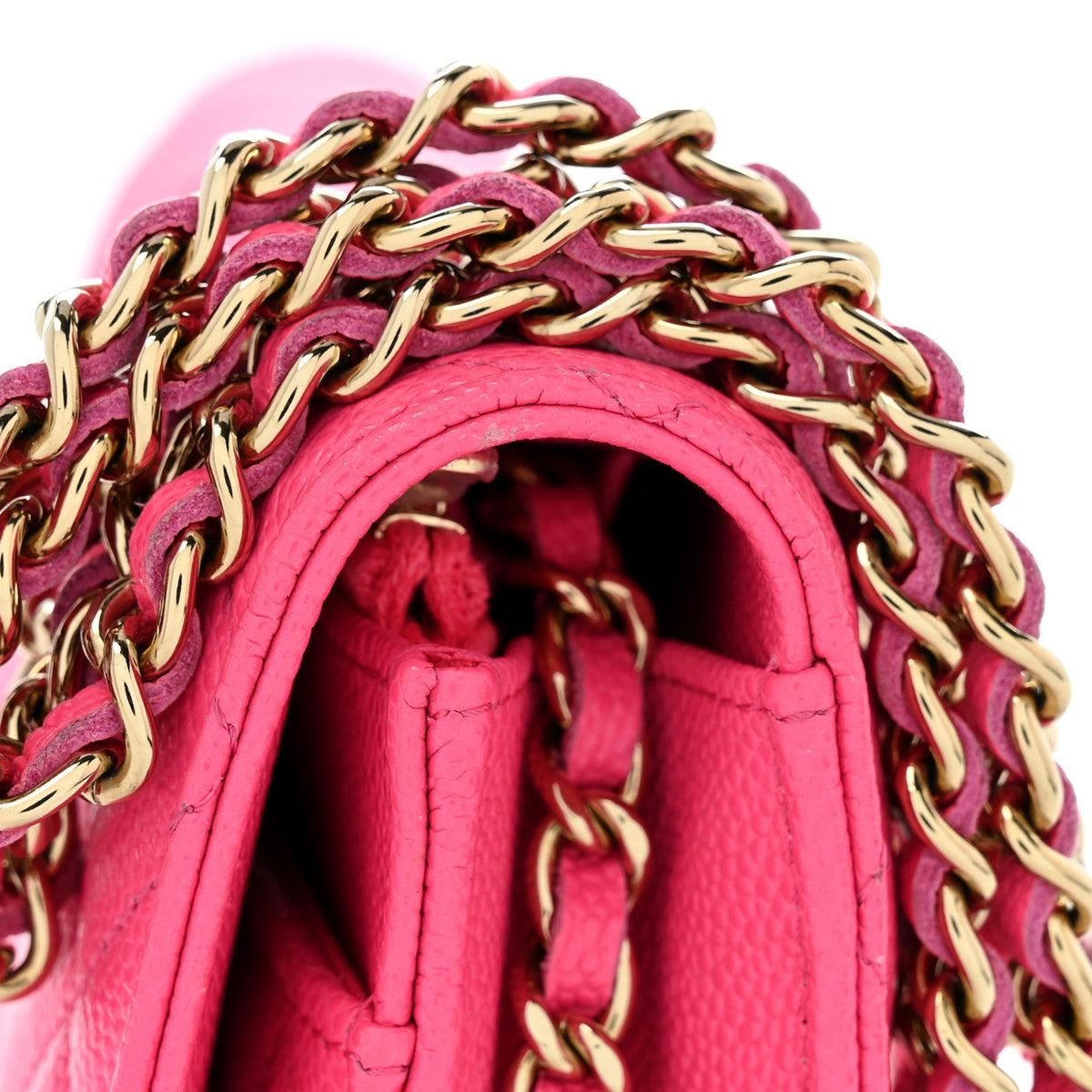 Caviar Quilted Wallet on Chain WOC Fuchsia wholesalehk.shop