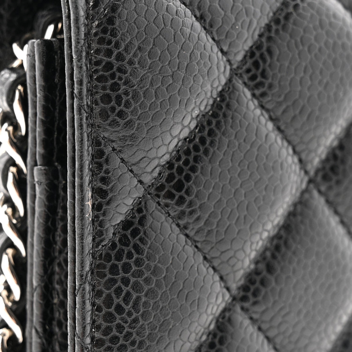 Caviar Quilted Wallet on Chain WOC Black wholesalehk.shop