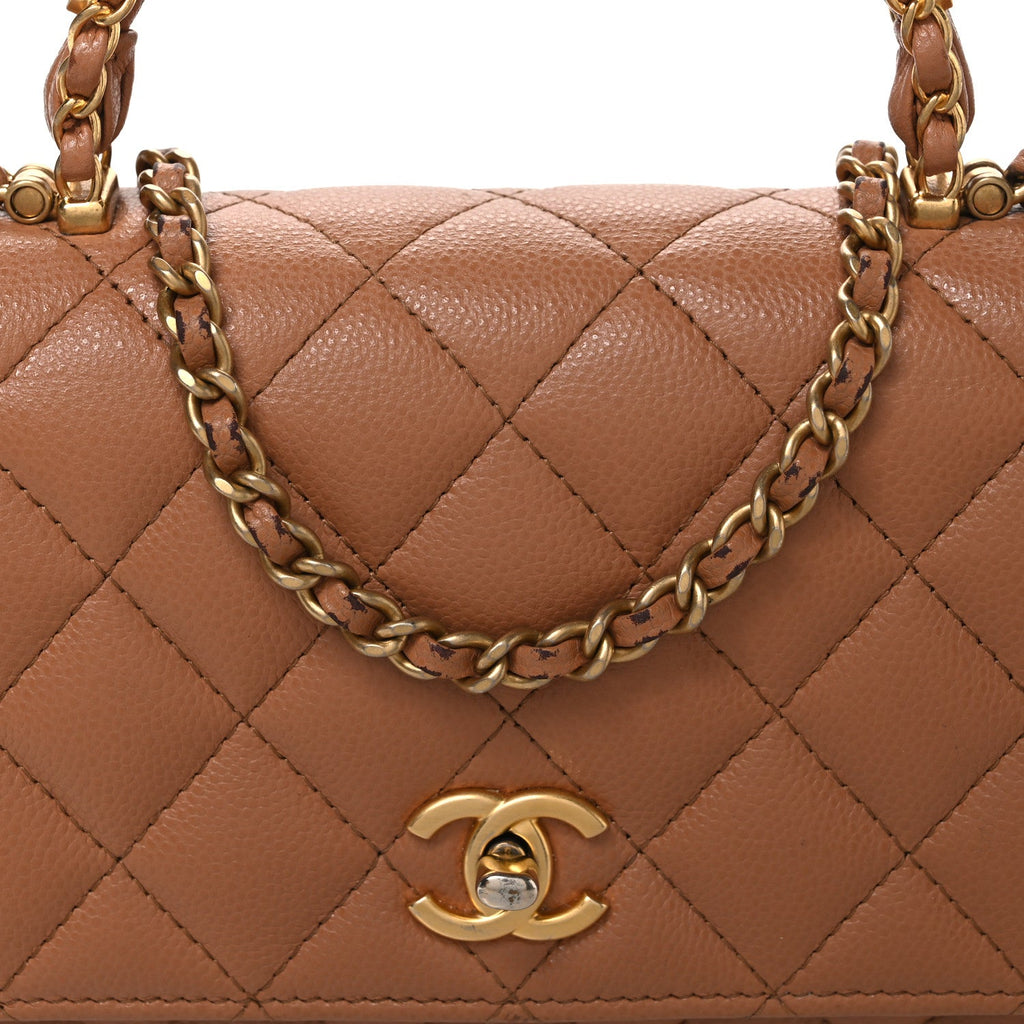 Shiny Caviar Quilted Pick Me Up Wallet On Chain WOC Beige wholesalehk.shop
