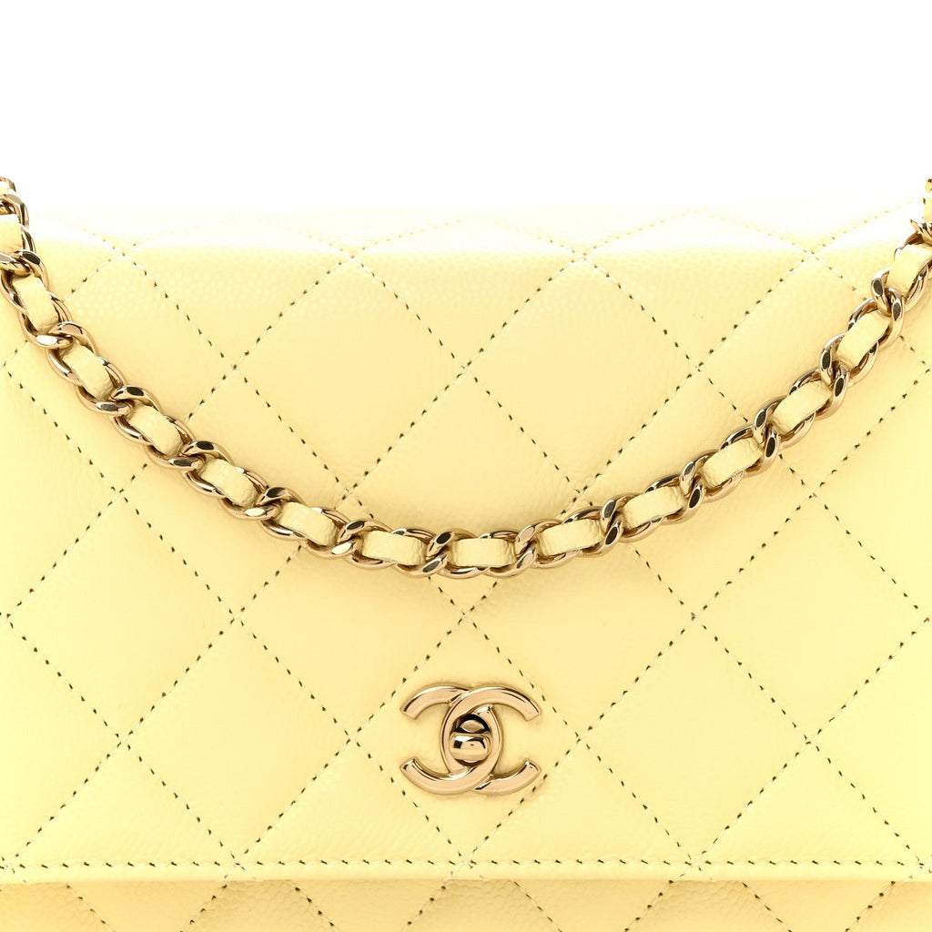 Caviar Quilted CC Turn Lock Wallet On Chain WOC Light Yellow wholesalehk.shop
