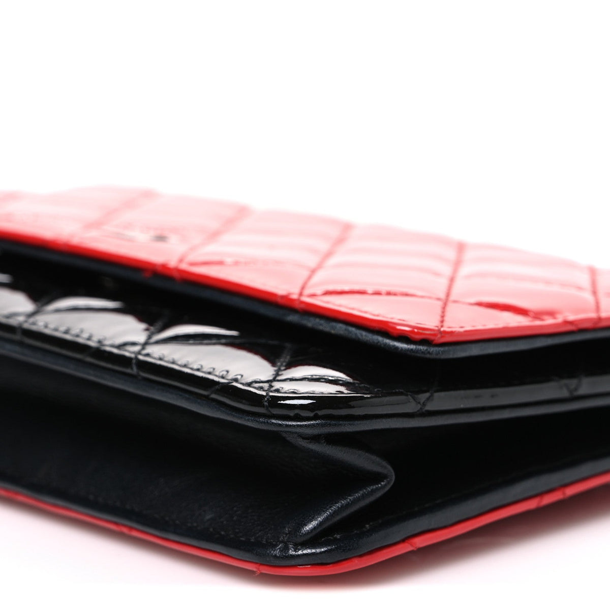Patent Quilted Bi-Color Wallet On Chain WOC Red Black wholesalehk.shop