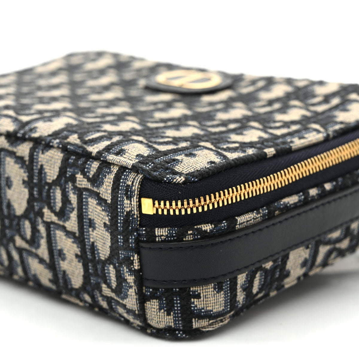 Oblique 30 Montaigne Top Handle Box Bag Blue wholesalehk.shop