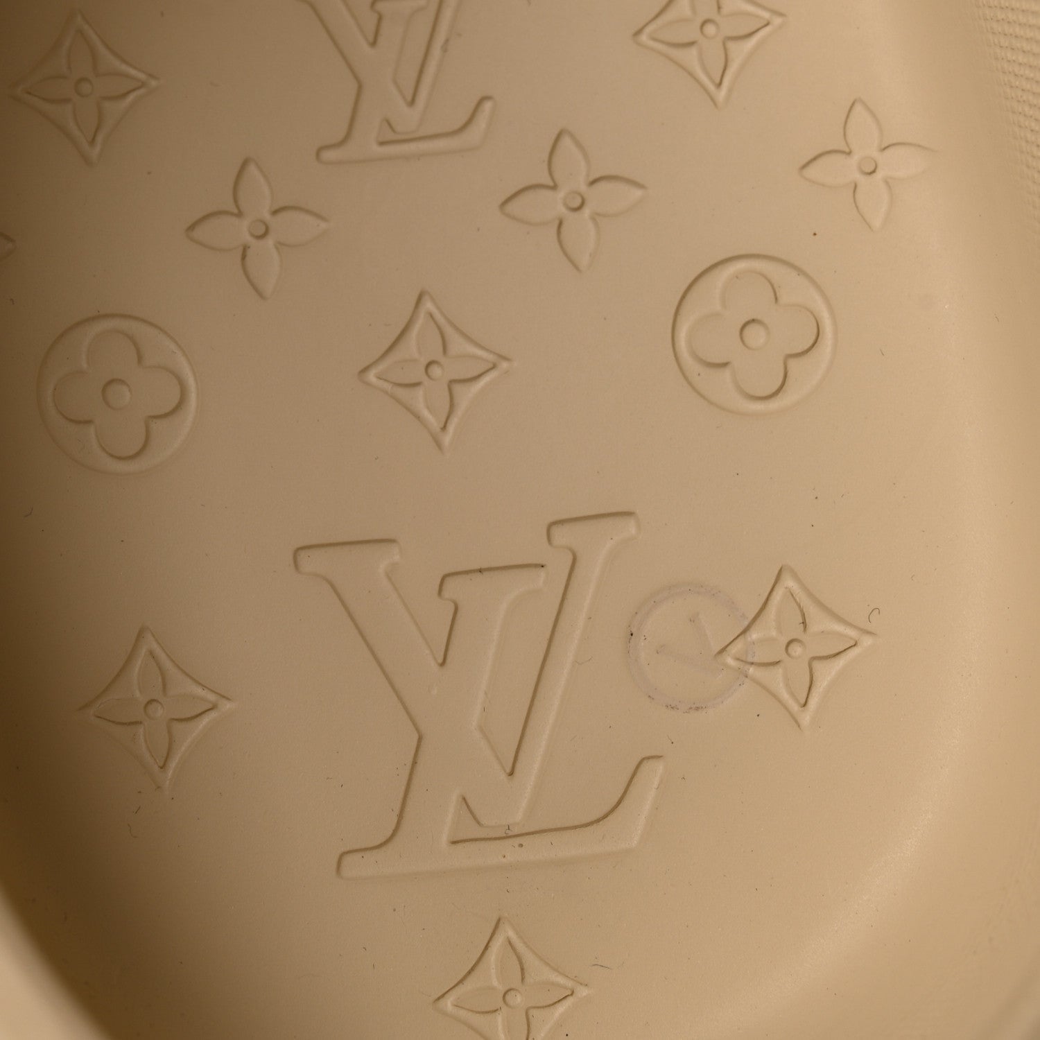 Rubber Mens LV Shark Clogs 11 Beige £¨ Direct shipment via from wholesalehk.shop