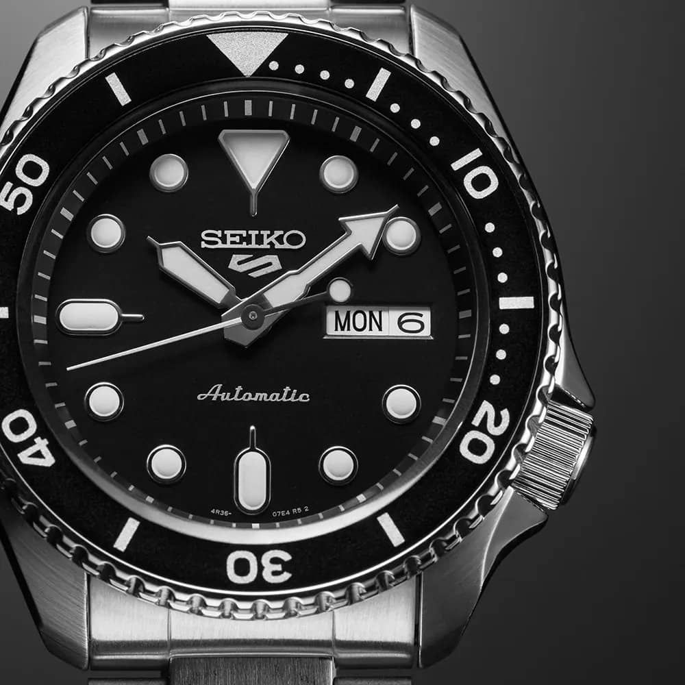 Seiko 5 Sports Automatic Day Date Black Dial Silver Steel Strap Watch for Men - SRPD55K1 wholesalehk.shop