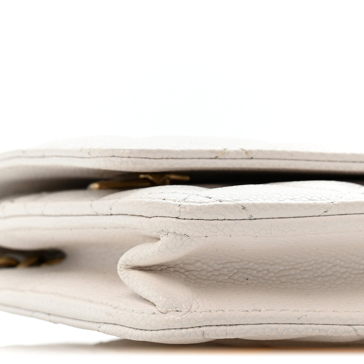Caviar Quilted CC Turnlock Wallet On Chain WOC White wholesalehk.shop