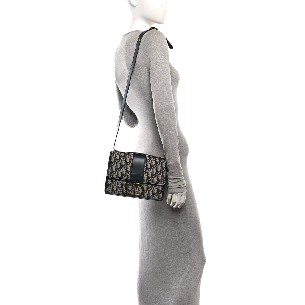 Oblique 30 Montaigne Flap Bag Blue wholesalehk.shop