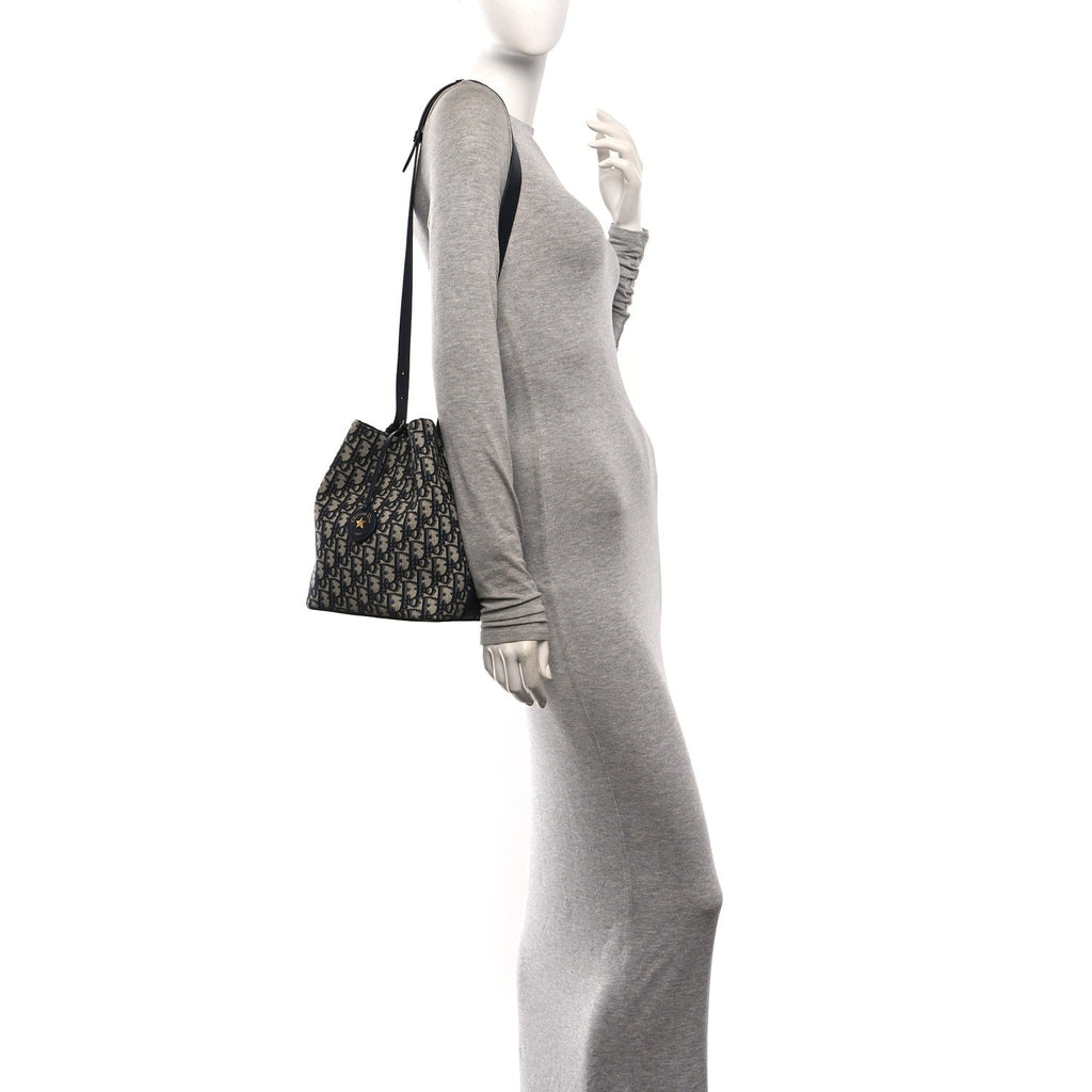 Oblique Bucket Bag Blue wholesalehk.shop