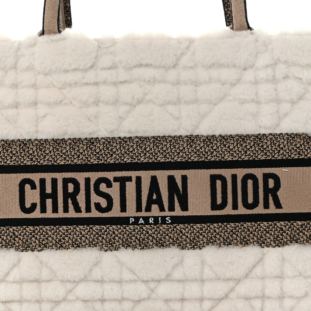 Shearling Cannage Medium Book Tote Ecru Black £¨ Direct shipment via from wholesalehk.shop