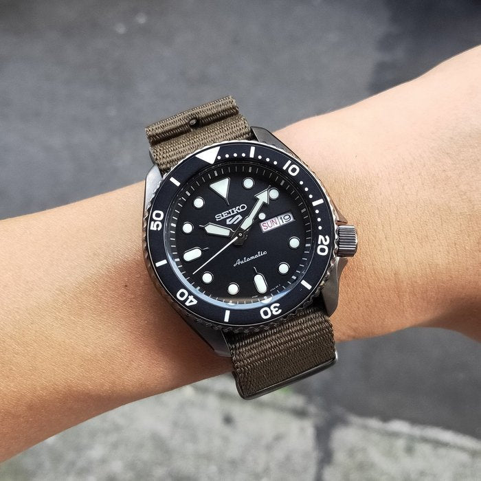 Seiko 5 Sport Automatic Black Dial Green Nylon Strap Watch For Men - SRPD65K4 wholesalehk.shop