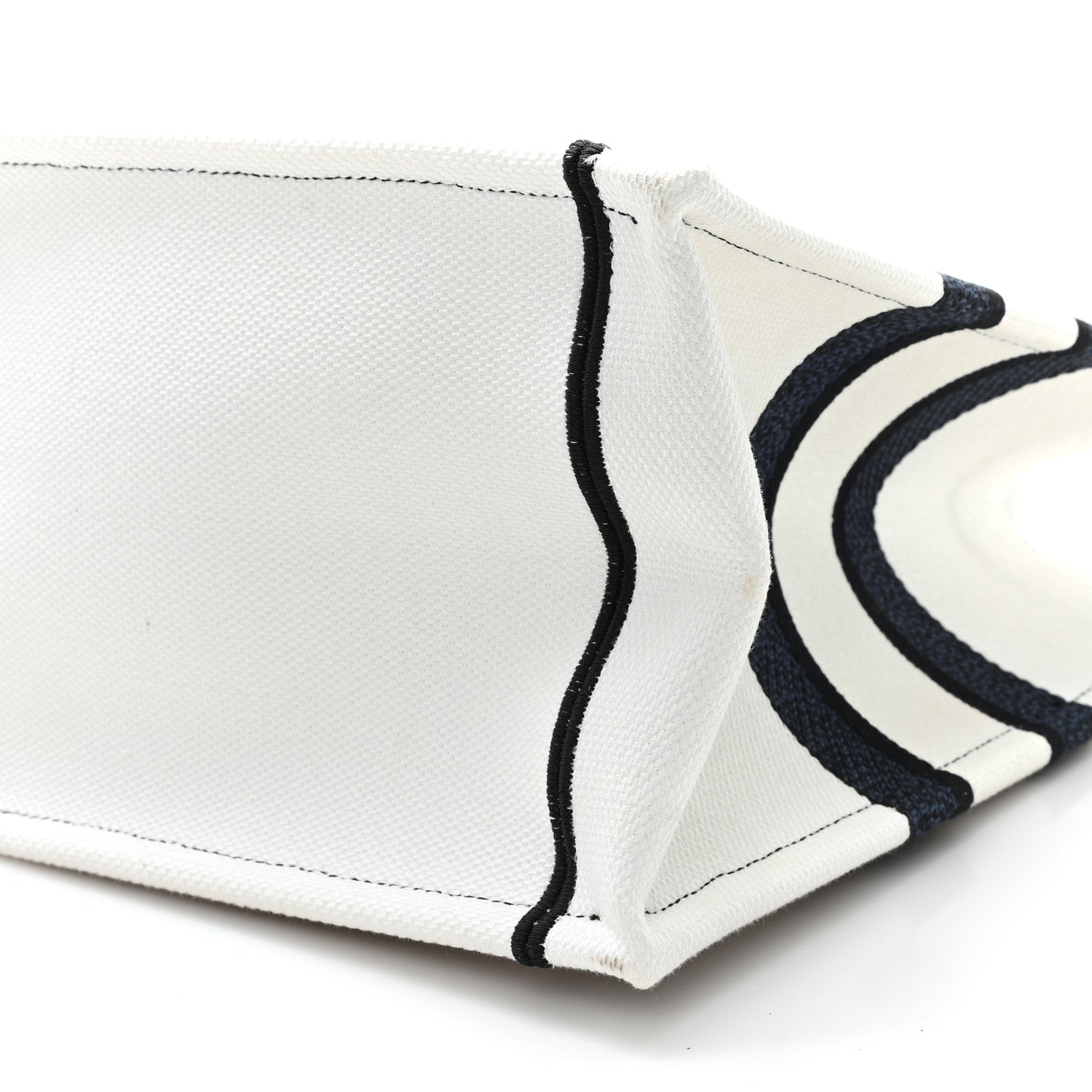 Canvas Embroidered Medium Miss Dior Graffiti Book Tote Navy White £¨ Direct shipment via from wholesalehk.shop