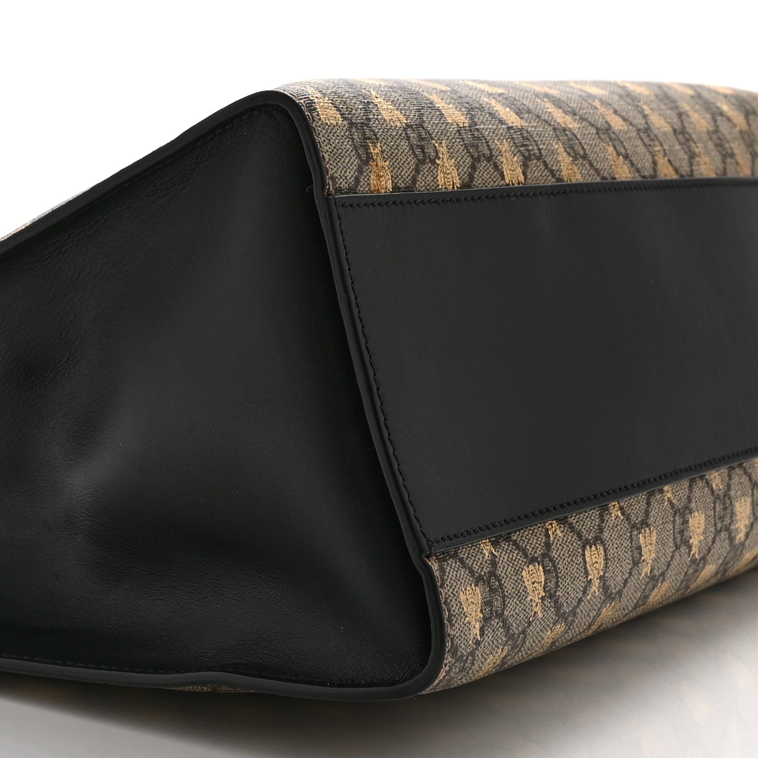GG Supreme Monogram Bees Medium Padlock Tote Beige Oro Black £¨ Direct shipment via from wholesalehk.shop