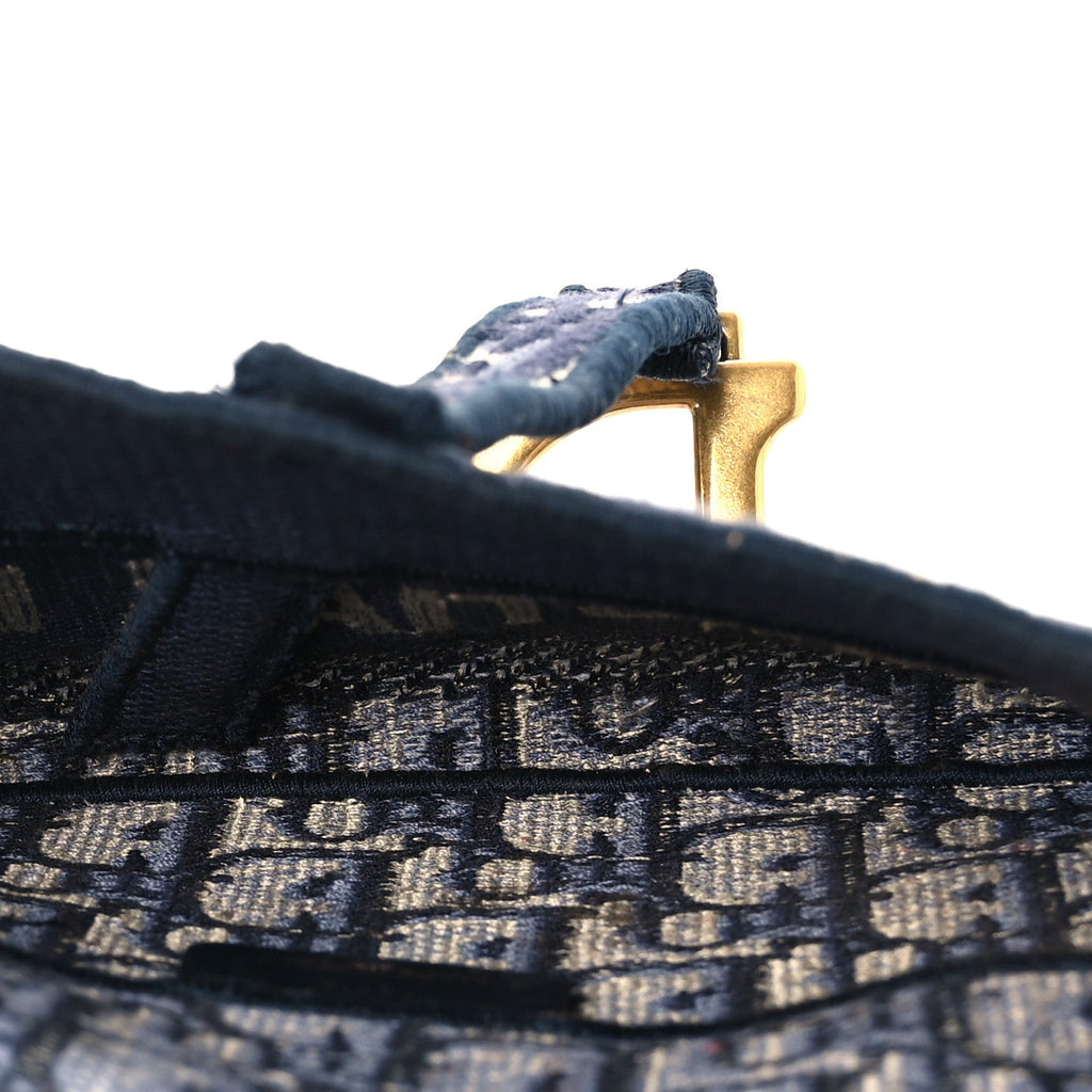 Oblique Slim Saddle Pouch Blue wholesalehk.shop