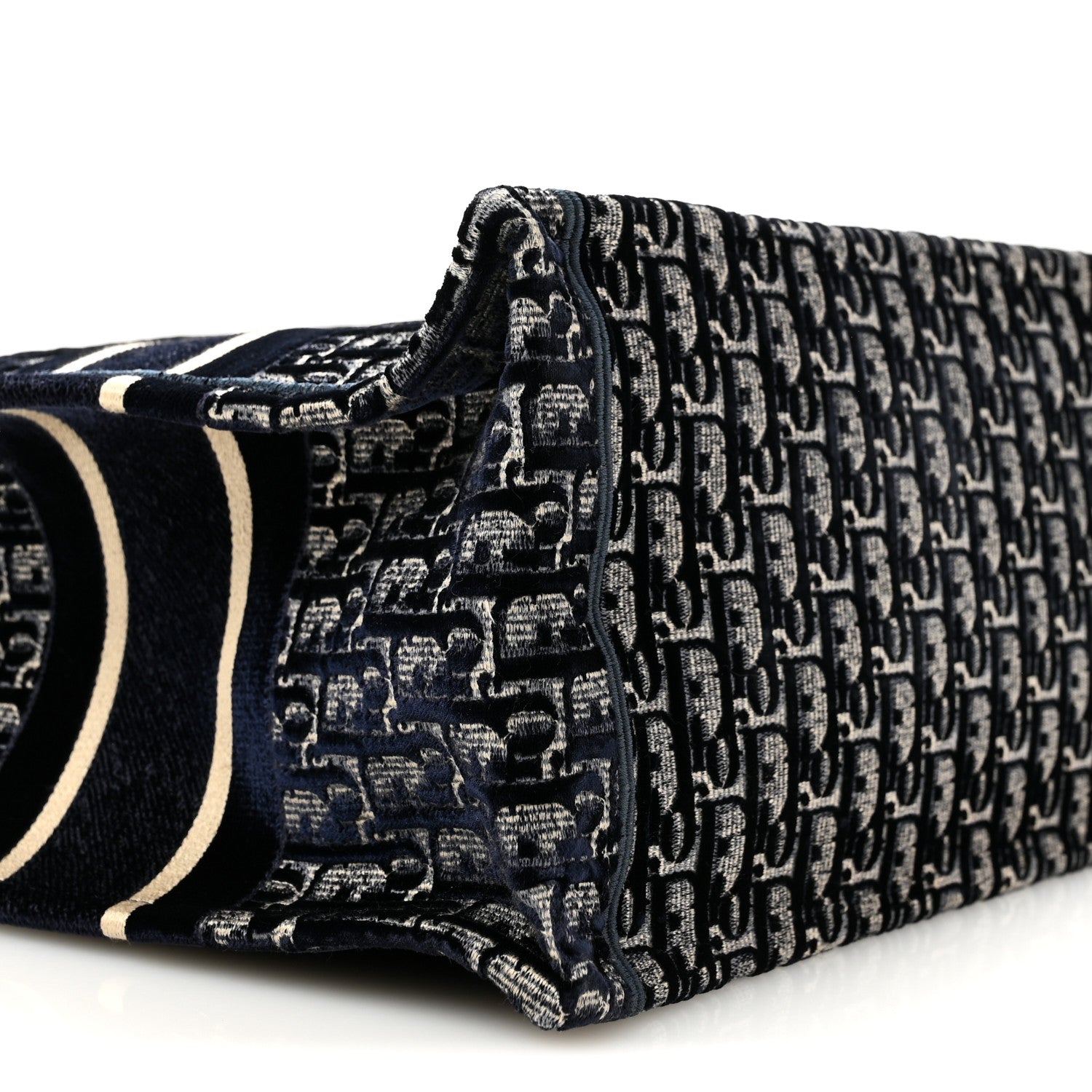 Oblique Velvet Medium Book Tote Blue Multicolor £¨ Direct shipment via from wholesalehk.shop