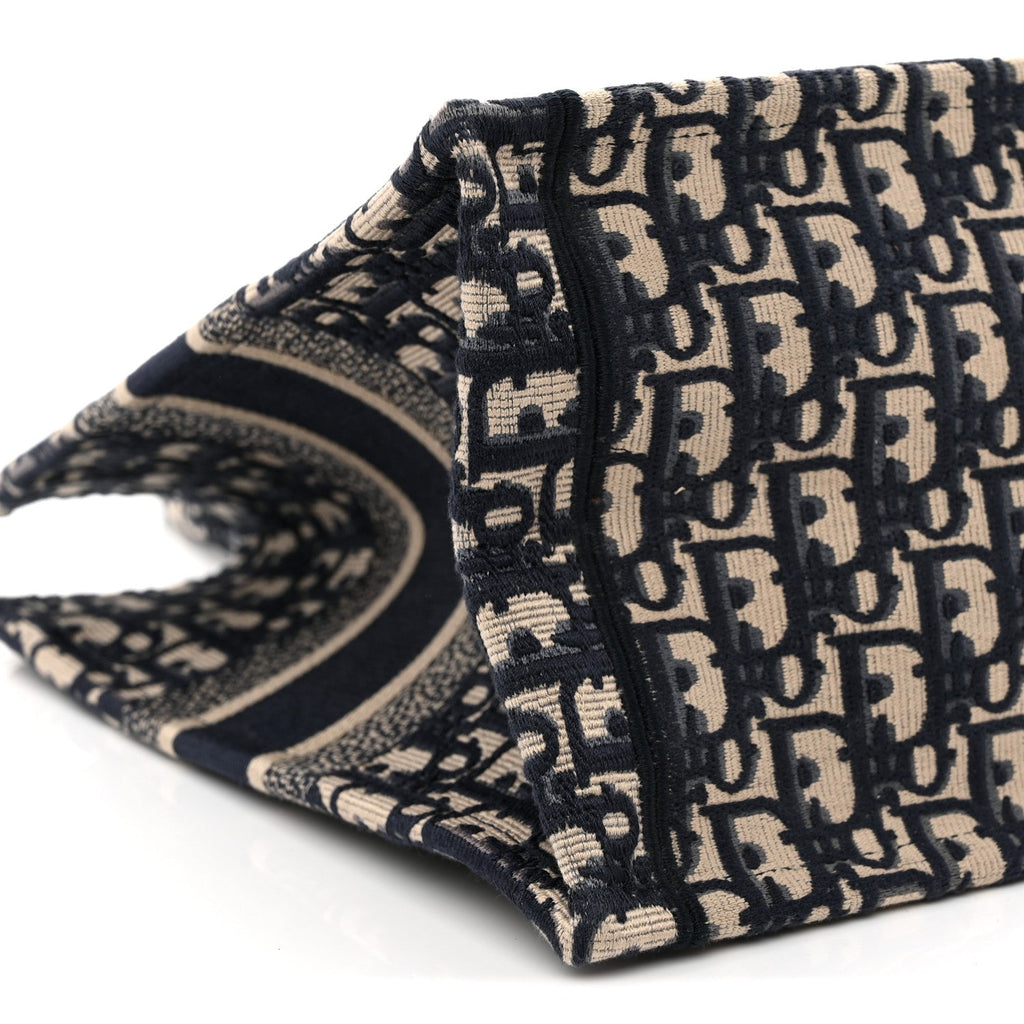 Oblique Medium Book Tote Blue Multicolor £¨ Direct shipment via from wholesalehk.shop