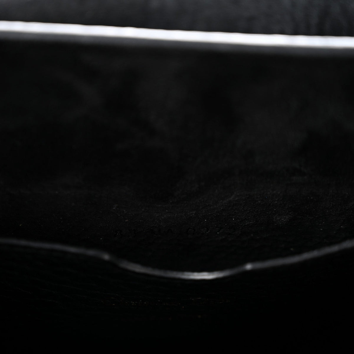 Grained Calfskin Large Bobby Flap Black wholesalehk.shop