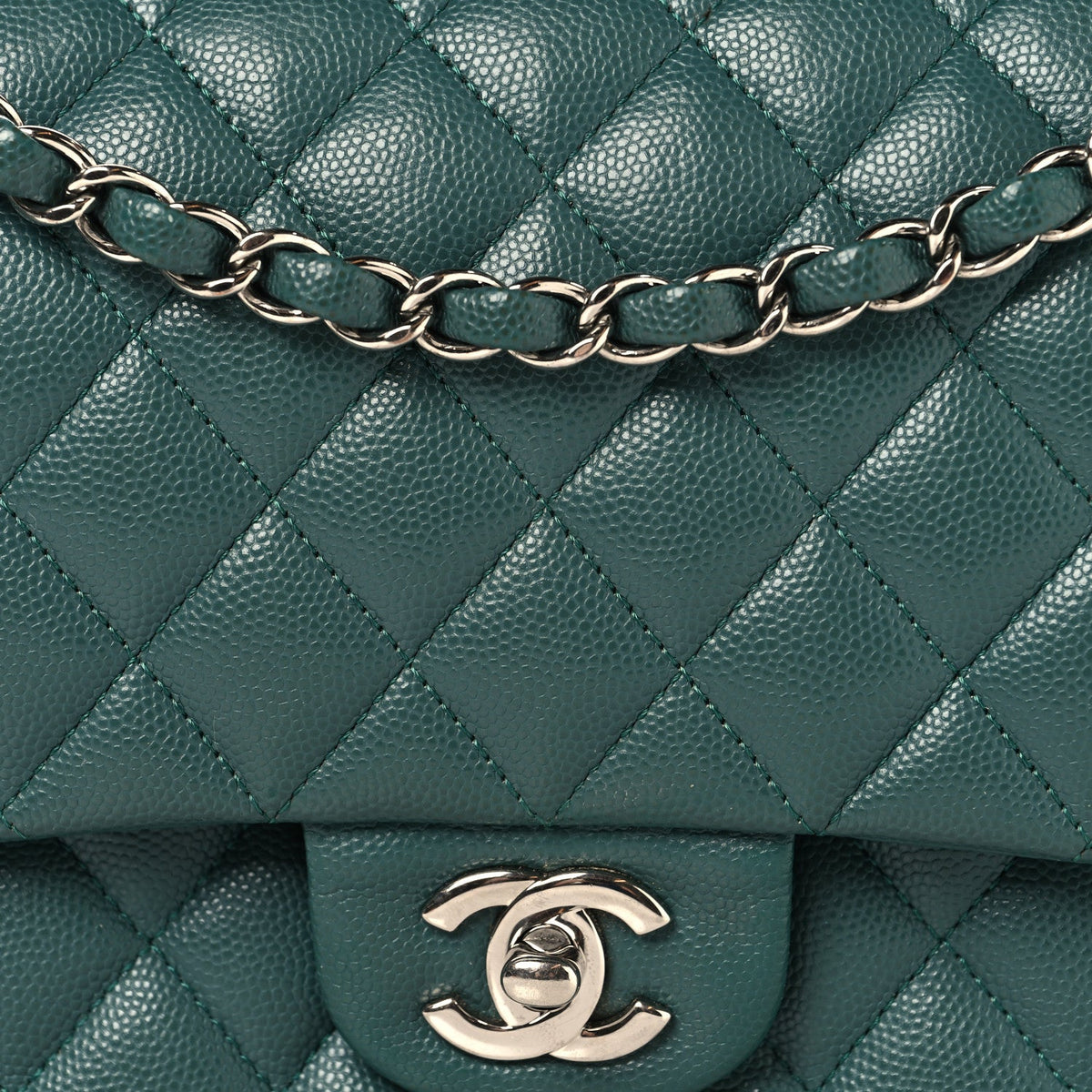 Caviar Quilted Medium Double Flap Green wholesalehk.shop