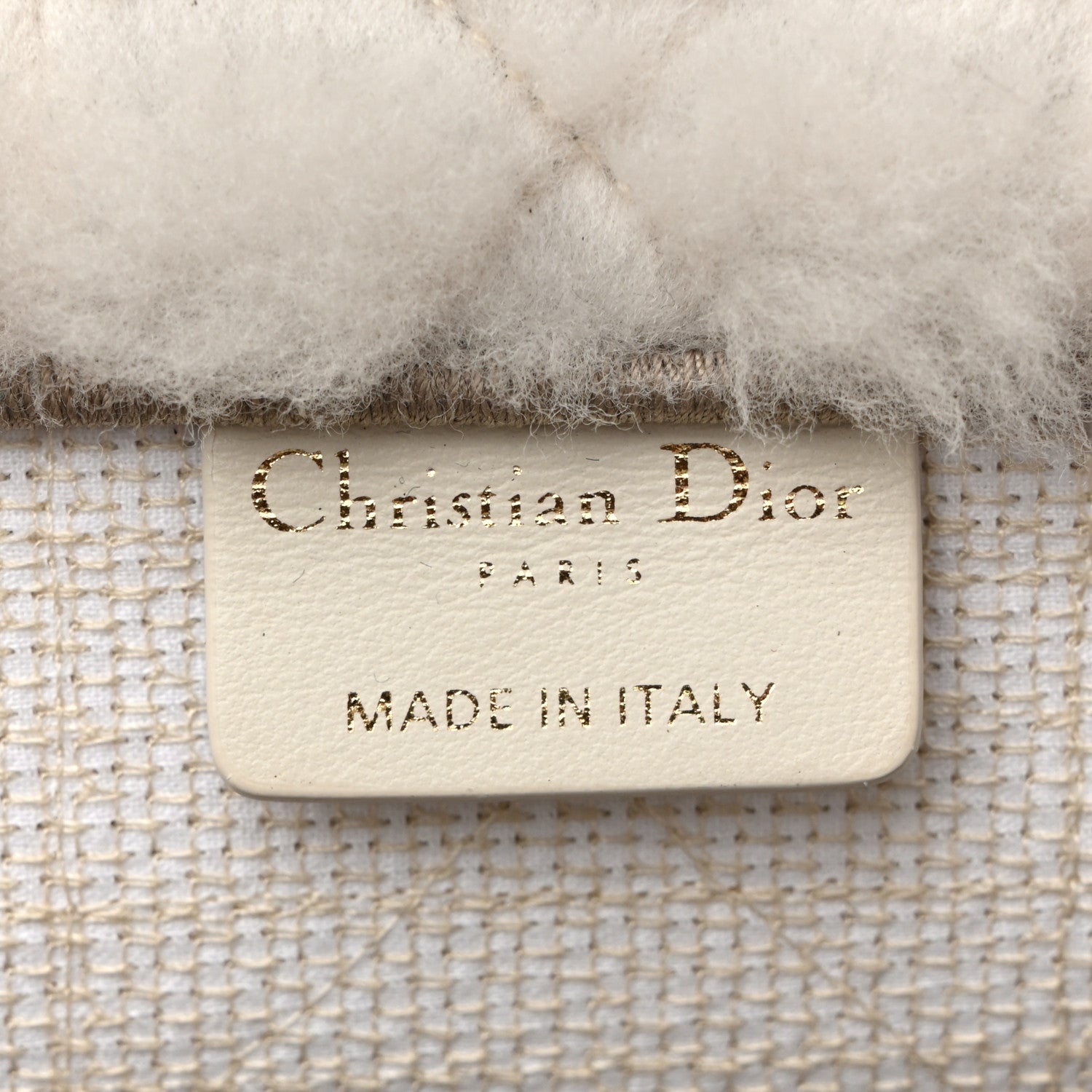 Shearling Cannage Medium Book Tote Ecru Black £¨ Direct shipment via from wholesalehk.shop