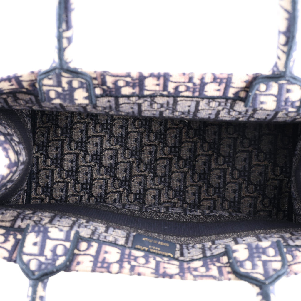 Oblique Medium Book Tote Blue Multicolor £¨ Direct shipment via from wholesalehk.shop