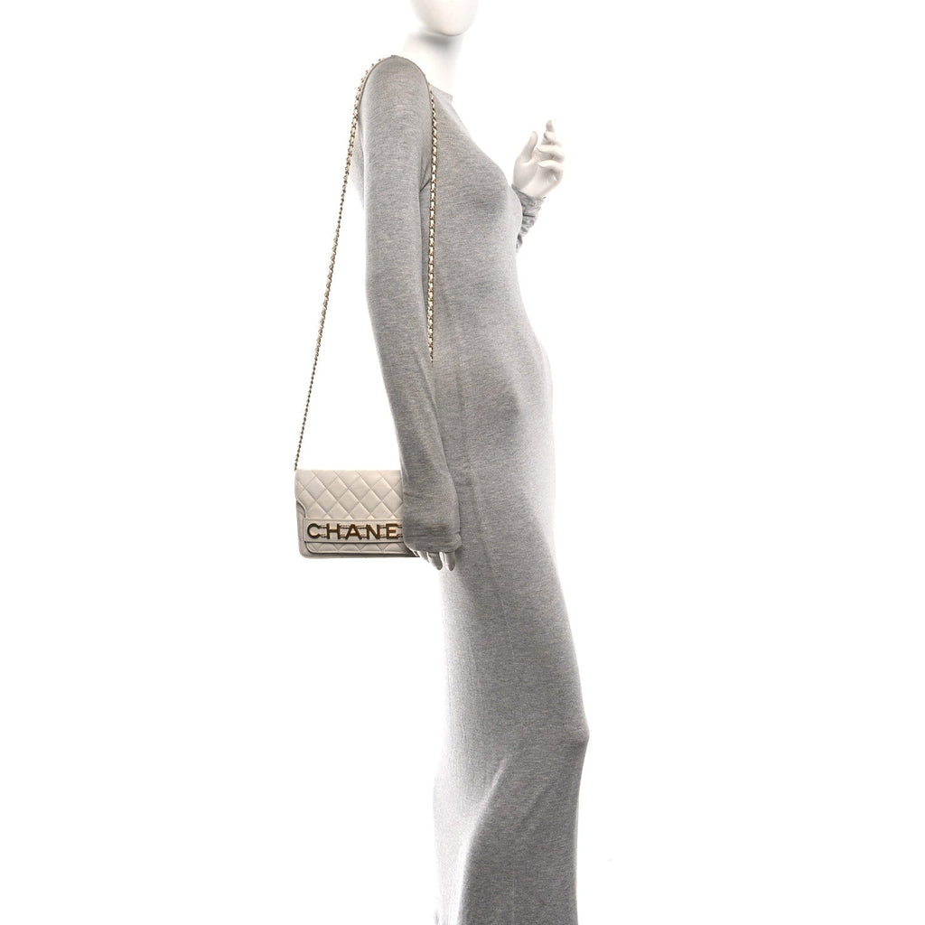 Calfskin Quilted Enchained Wallet On Chain WOC White wholesalehk.shop
