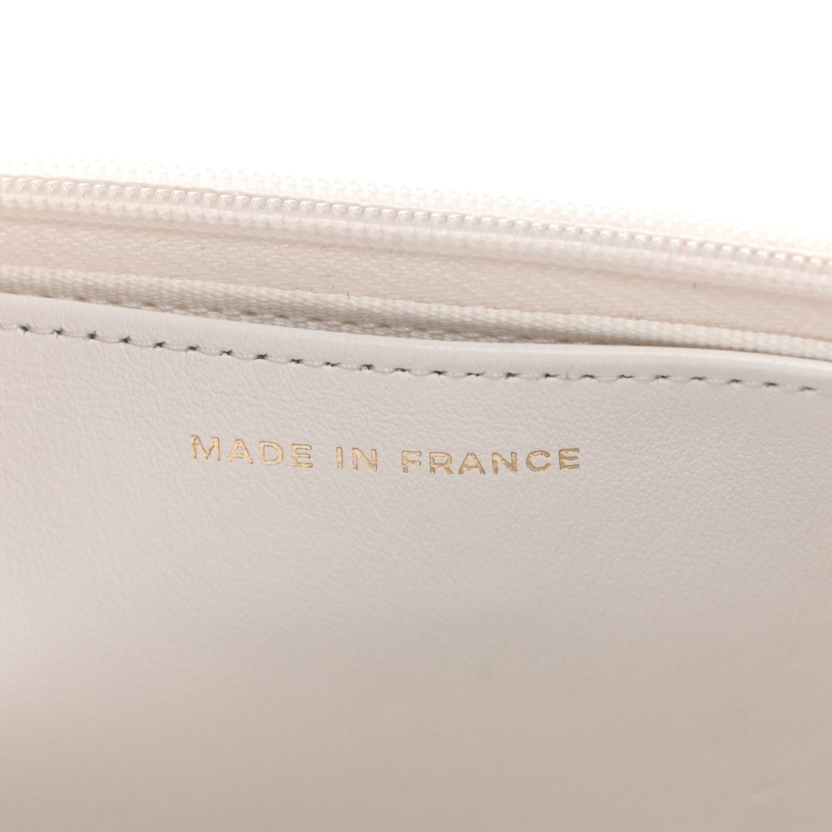 Caviar Quilted Enamel Coco Casino Wallet On Chain WOC White wholesalehk.shop