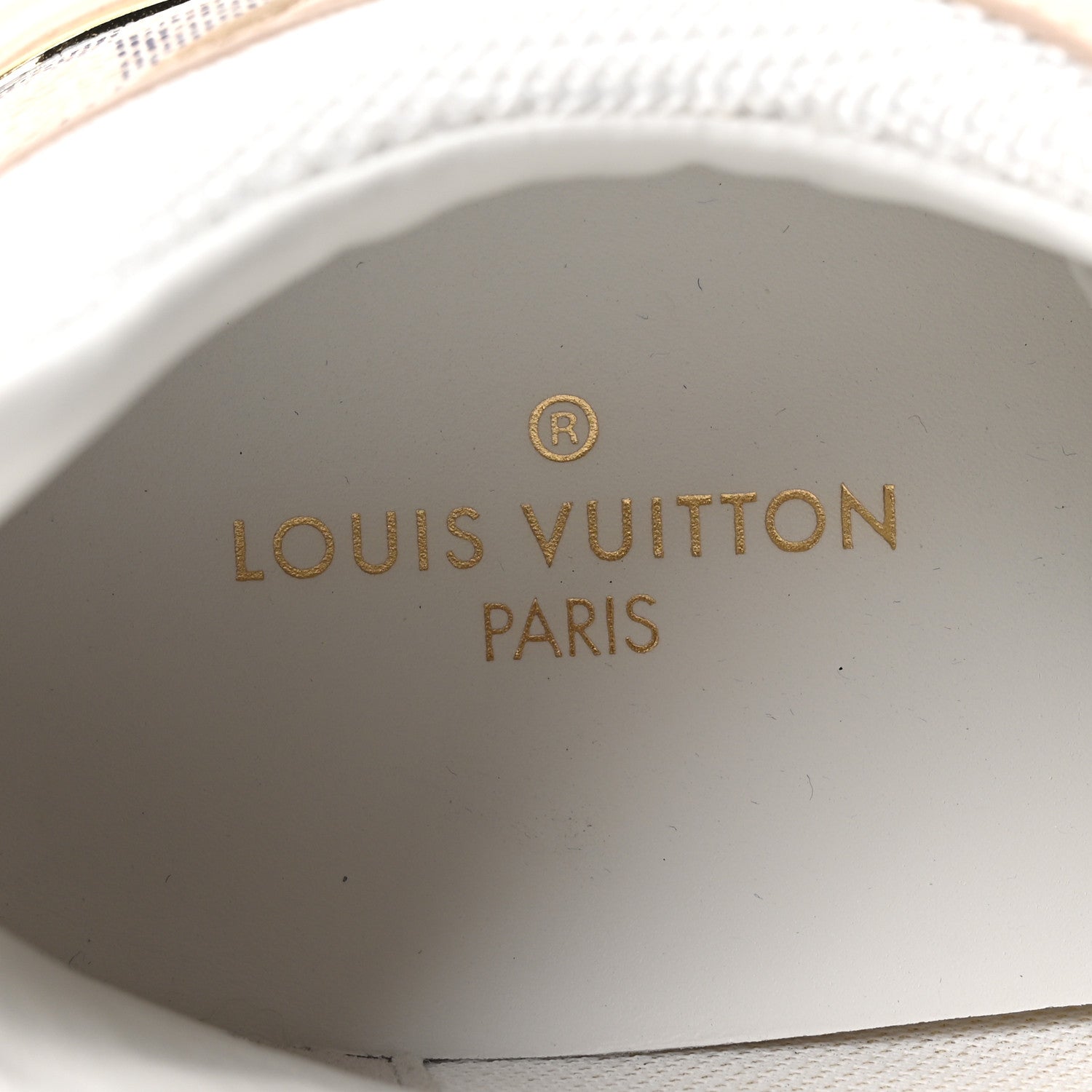 Calfskin Damier Azur Run Away Sneakers 39 White £¨ Direct shipment via from wholesalehk.shop