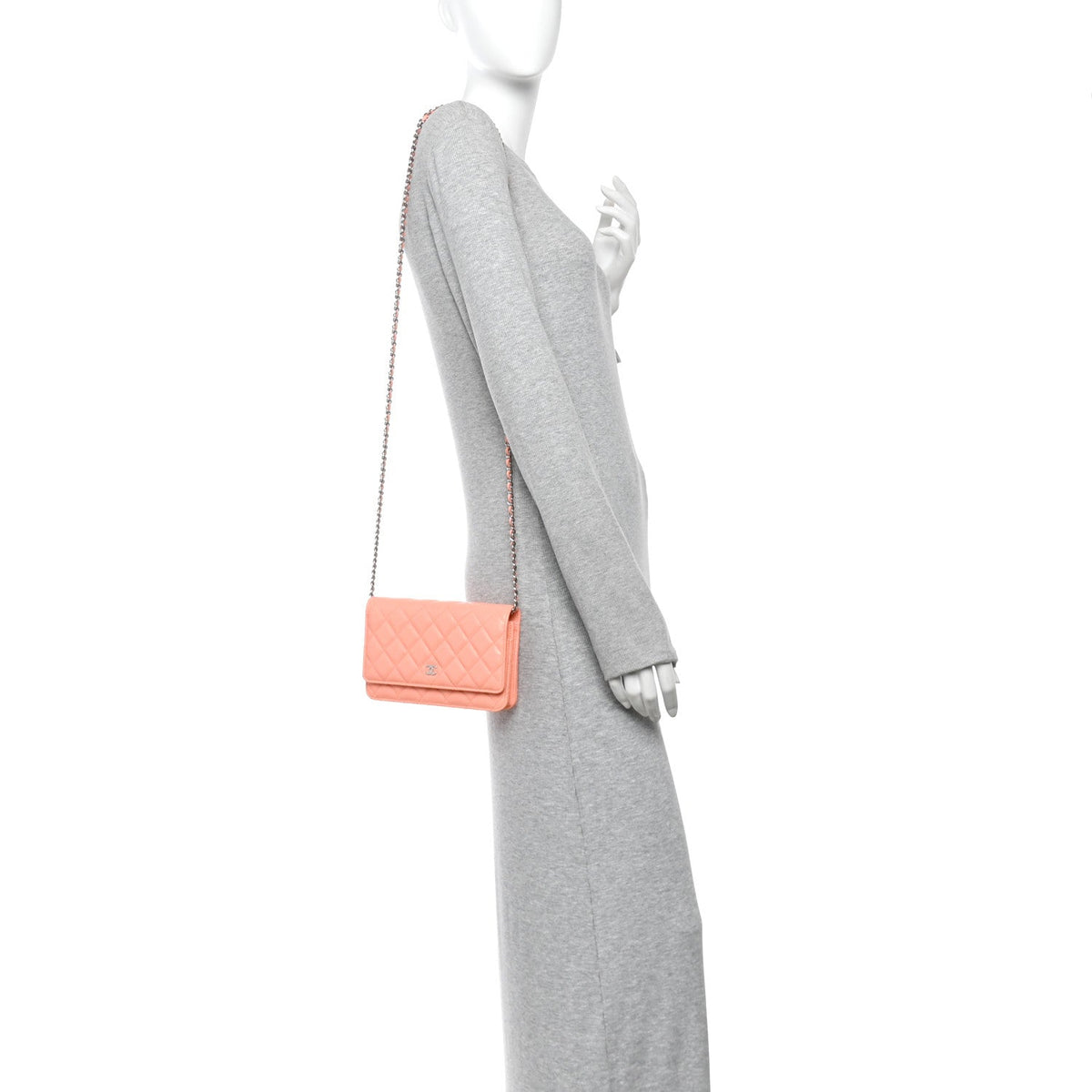 Caviar Quilted Wallet on Chain WOC Coral wholesalehk.shop