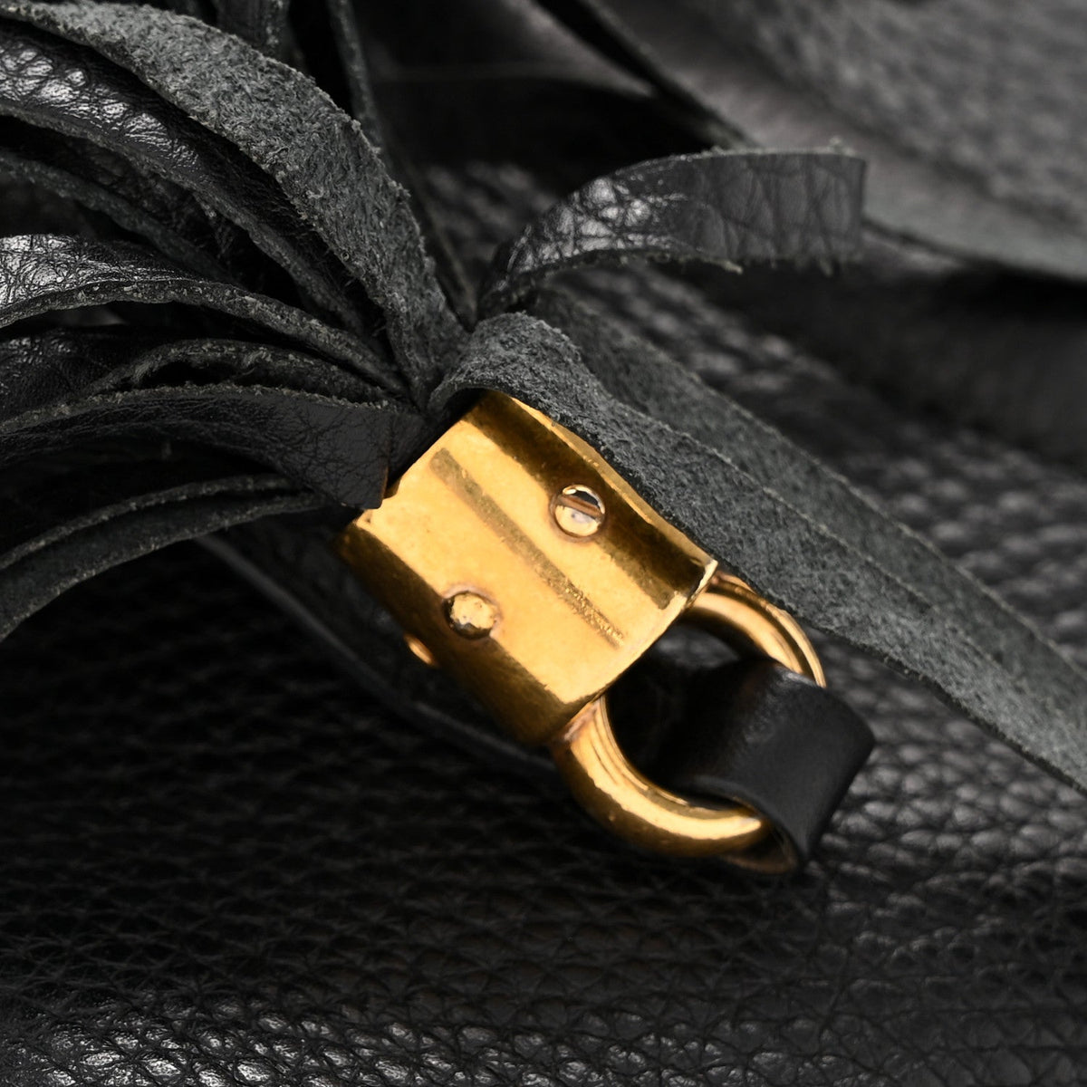 Pebbled Calfskin Medium Soho Chain Shoulder Bag Black wholesalehk.shop