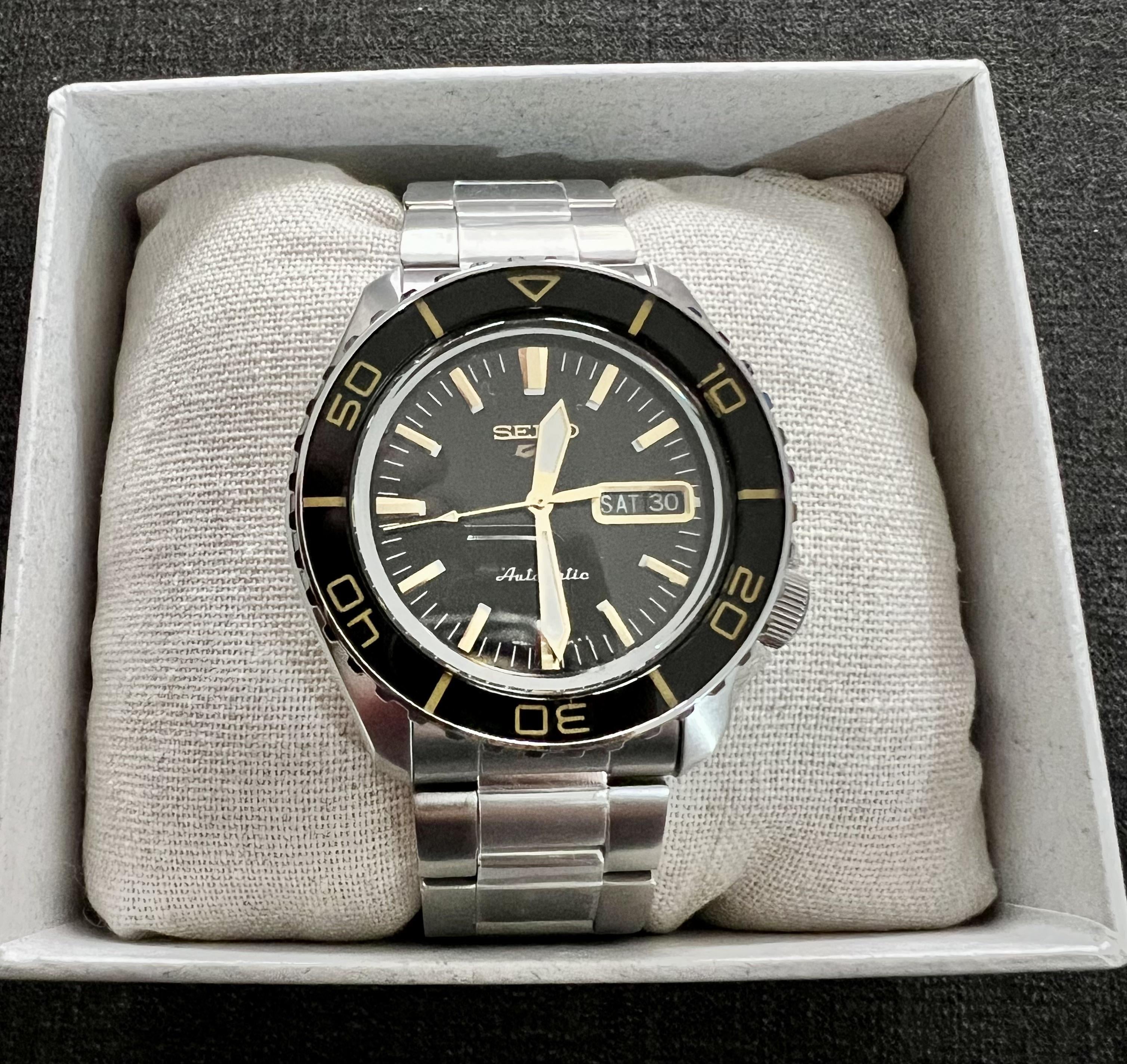 Seiko 5 Sport Automatic SKX Series Black Dial Silver Steel Strap Watch for Men - SRPK99K1 wholesalehk.shop