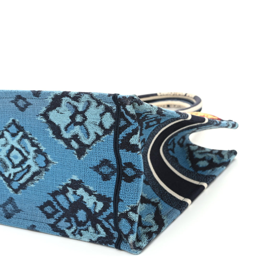 Canvas Embroidered Paisley Medium Book Tote Blue Multicolor £¨ Direct shipment via from wholesalehk.shop