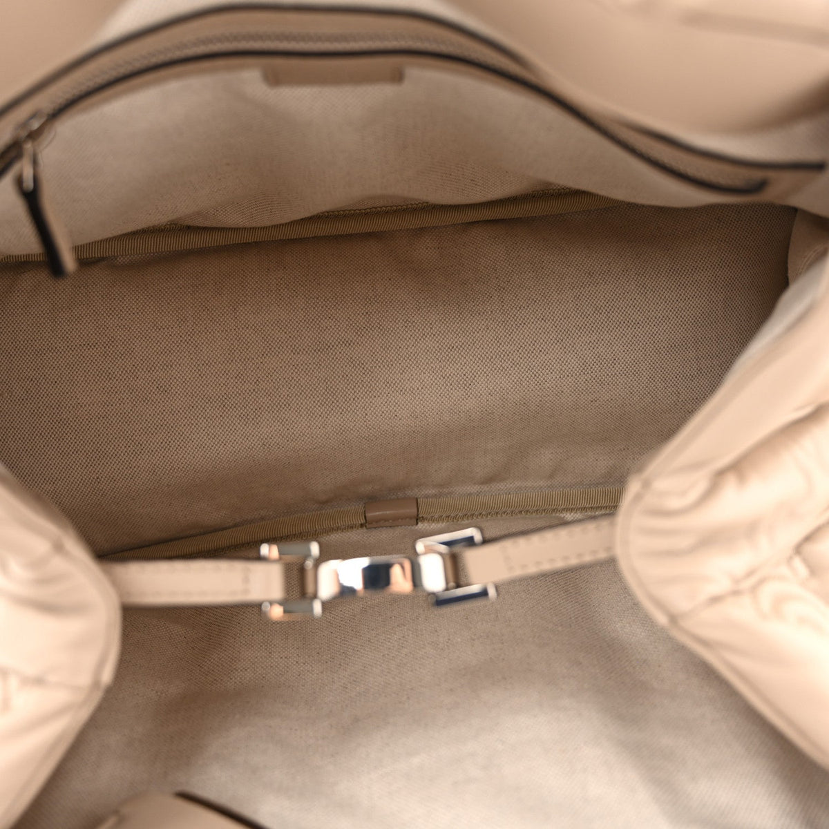 Calfskin GG Matelasse Large Tote  Beige wholesalehk.shop