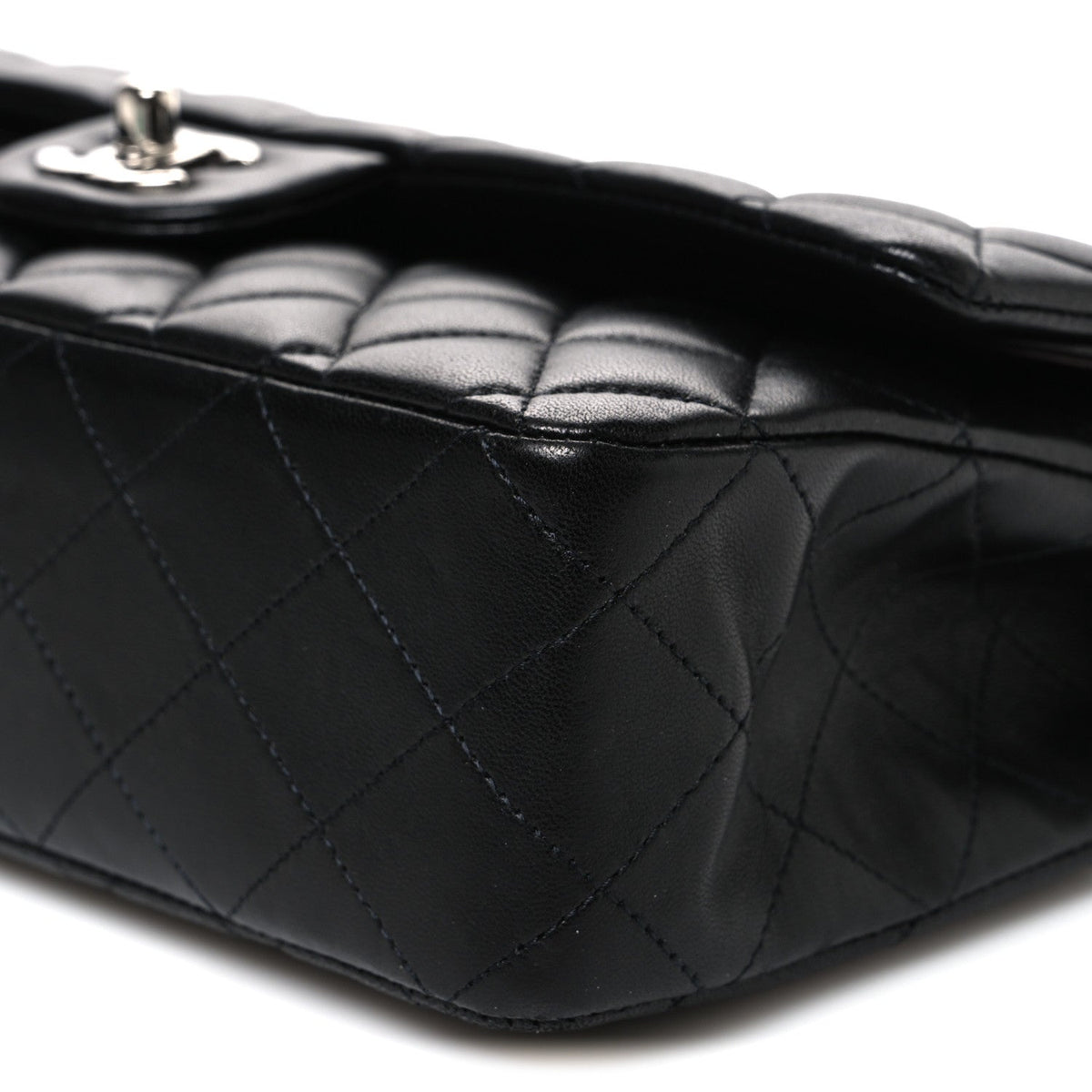 Lambskin Quilted Medium Double Flap Black wholesalehk.shop