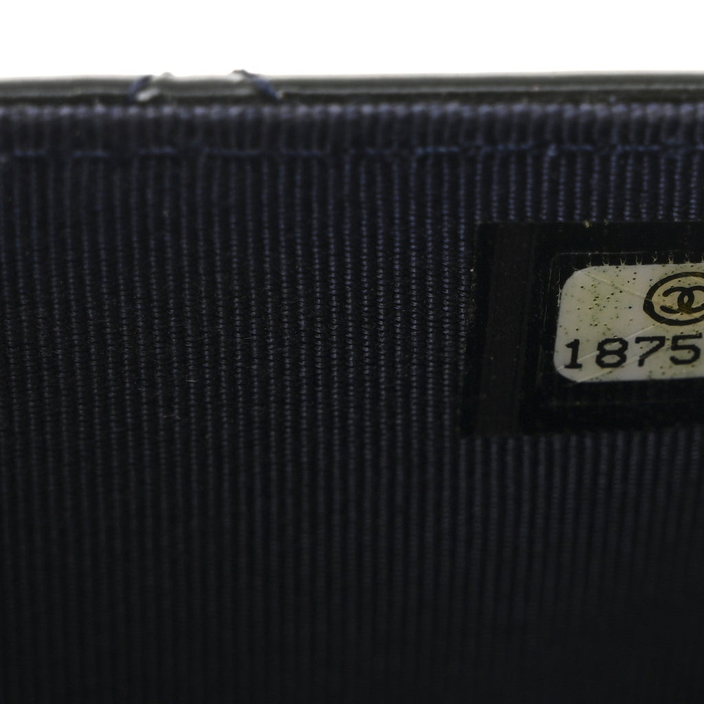 Patent Quilted Wallet On Chain WOC Navy Blue wholesalehk.shop