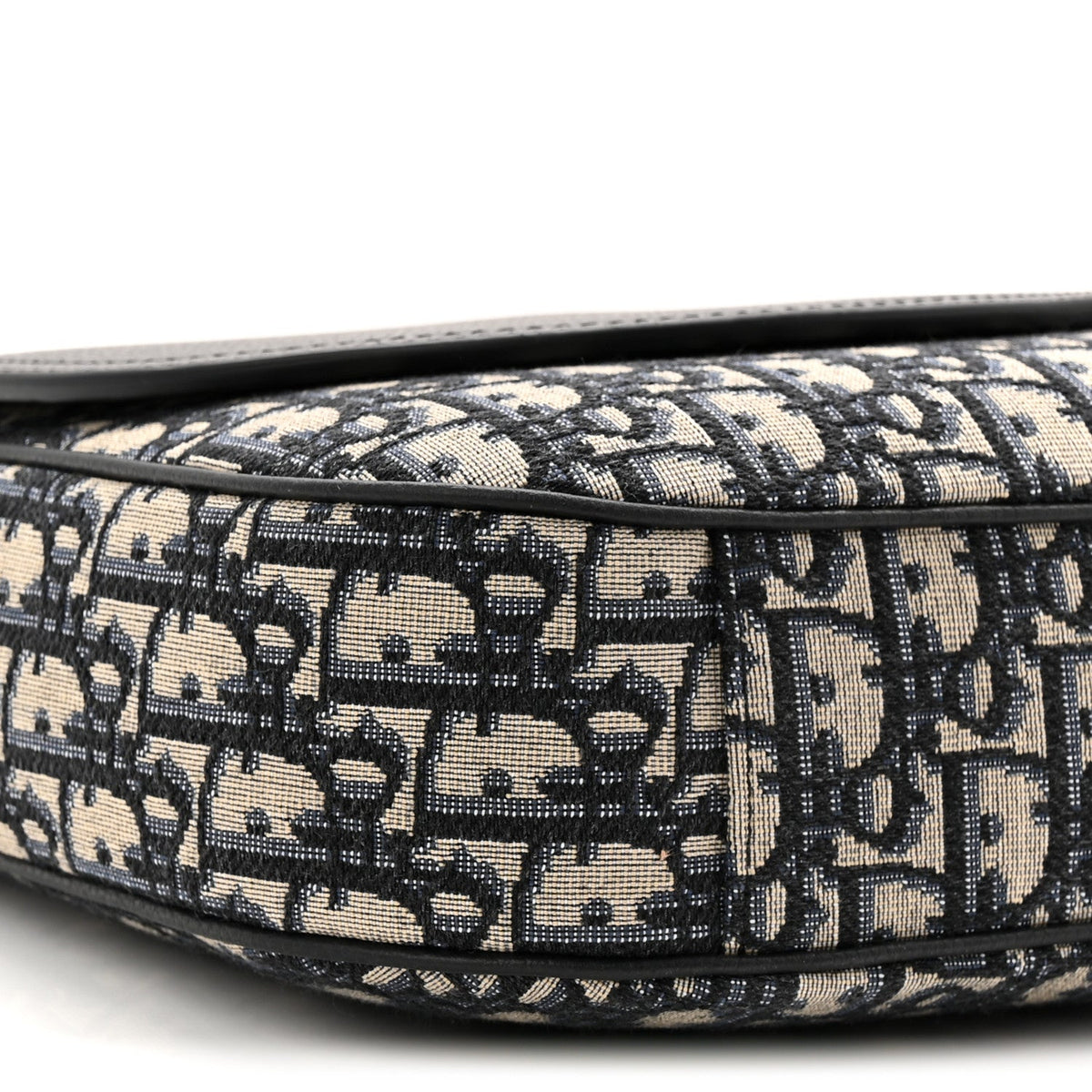 Grained Calfskin Oblique Saddle Messenger Black wholesalehk.shop