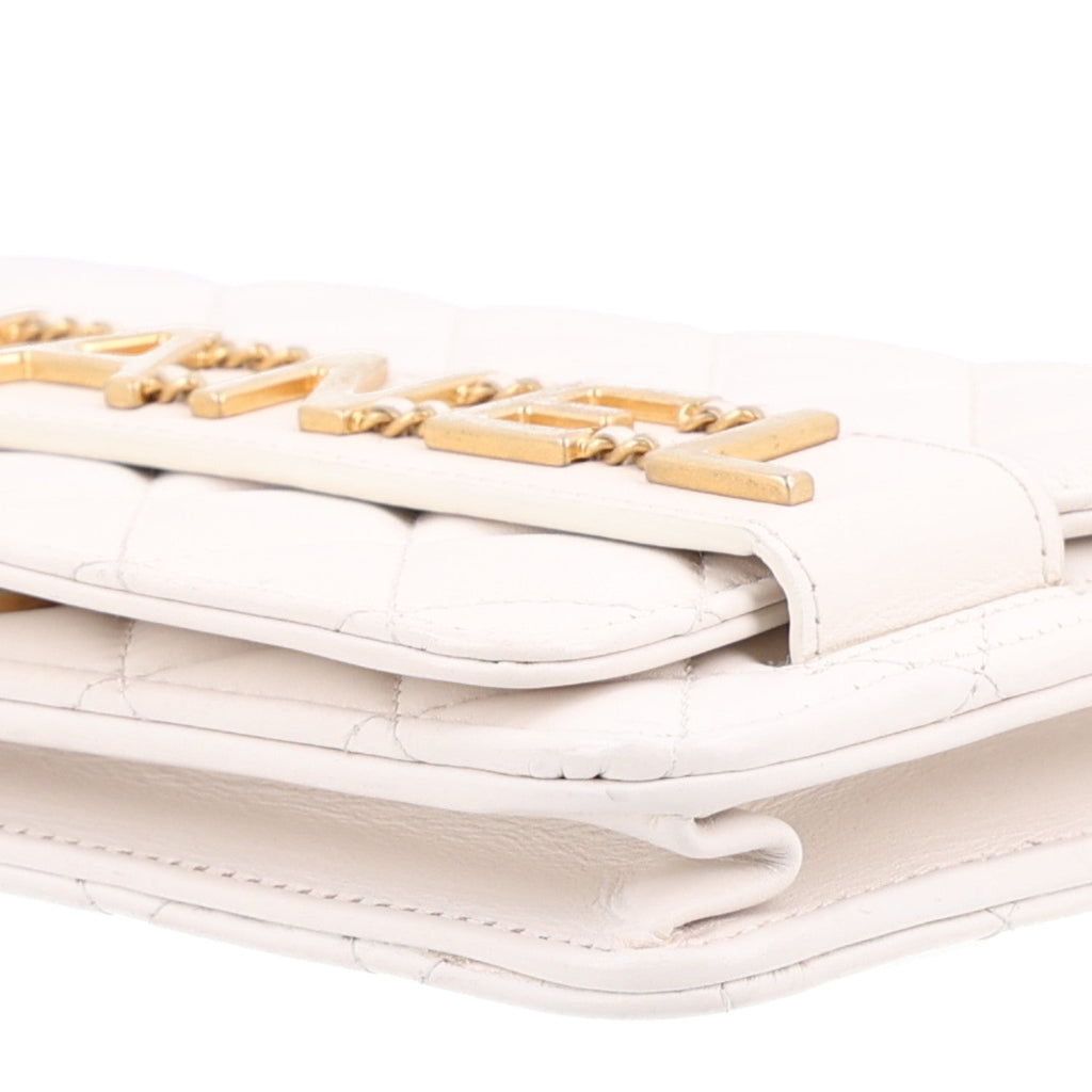 Calfskin Quilted Enchained Wallet On Chain WOC White wholesalehk.shop