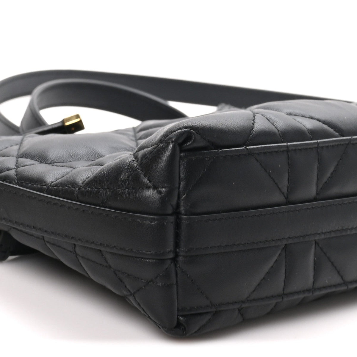 Calfskin Macrocannage Miss Caro Diorling Mini Bag with Chain Black wholesalehk.shop