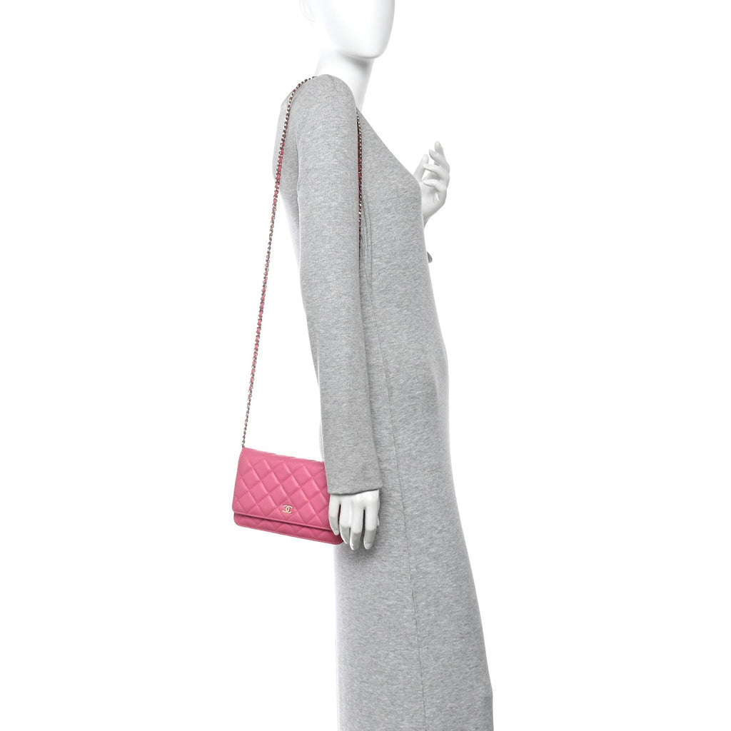 Caviar Quilted Wallet on Chain WOC Pink wholesalehk.shop