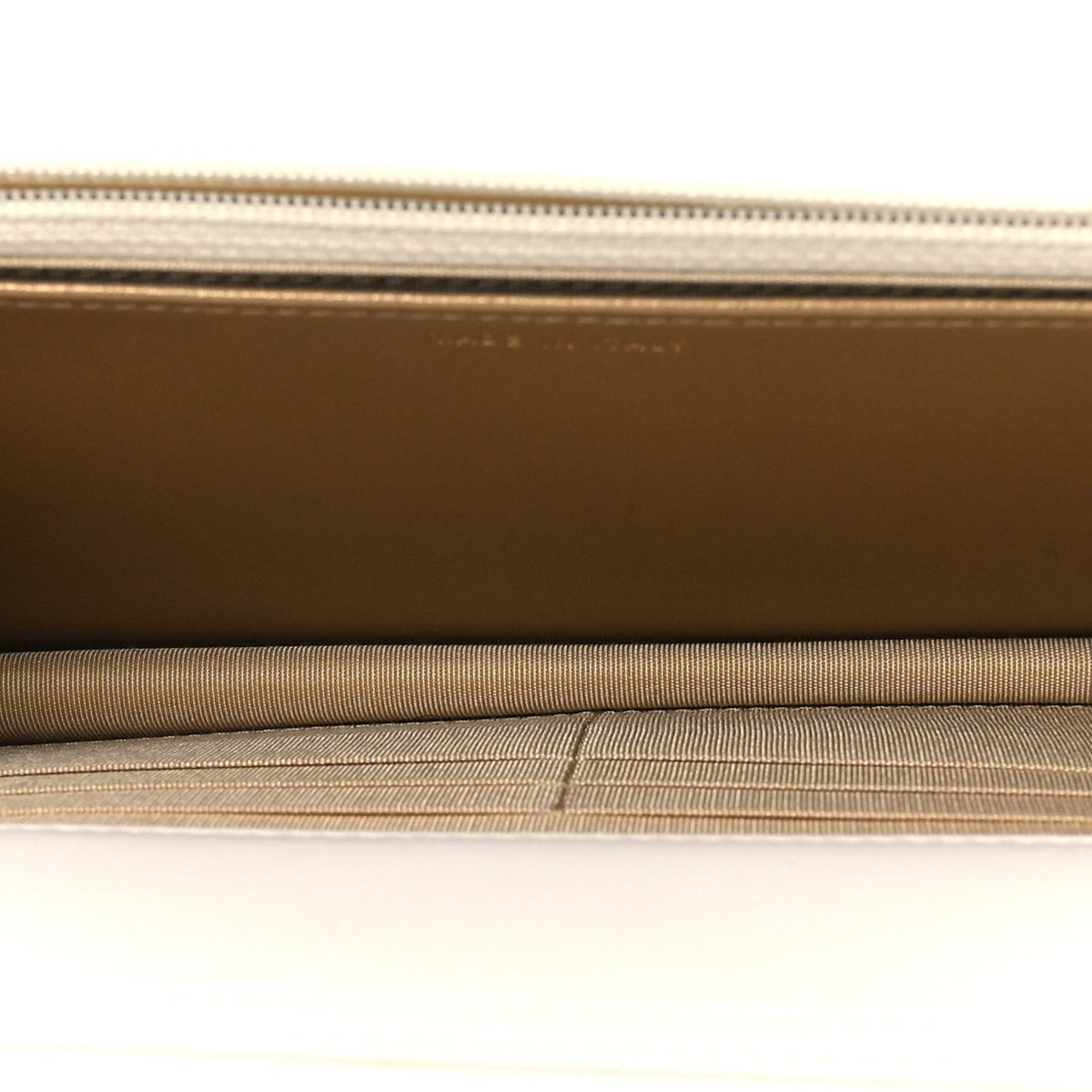 Lambskin Quilted CC Pearl Crush Wallet on Chain WOC White wholesalehk.shop