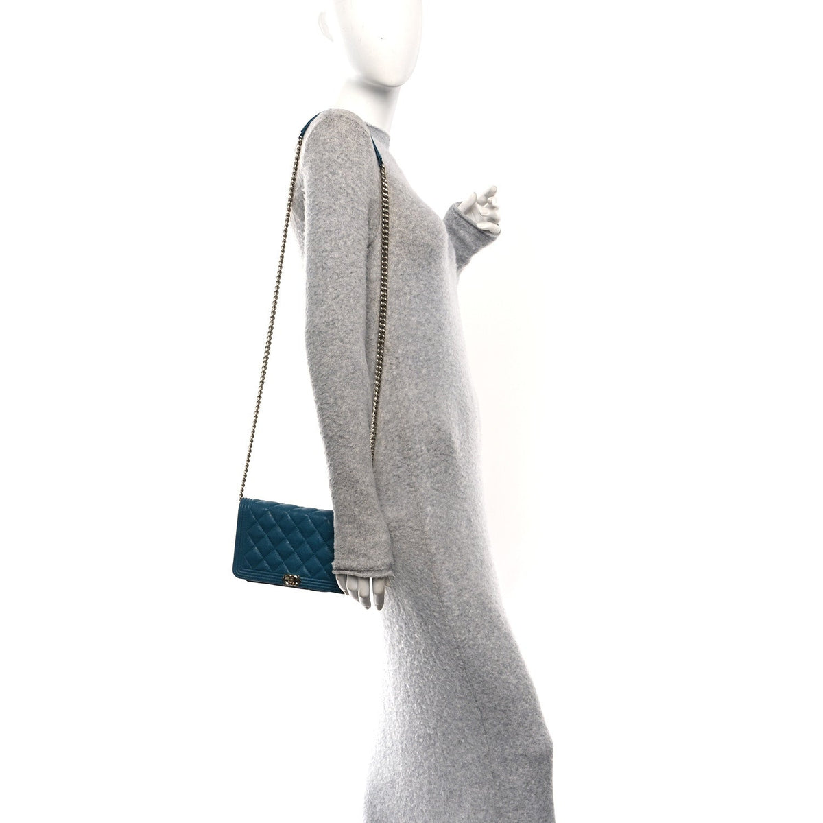 Caviar Quilted Boy Wallet On Chain WOC Blue wholesalehk.shop