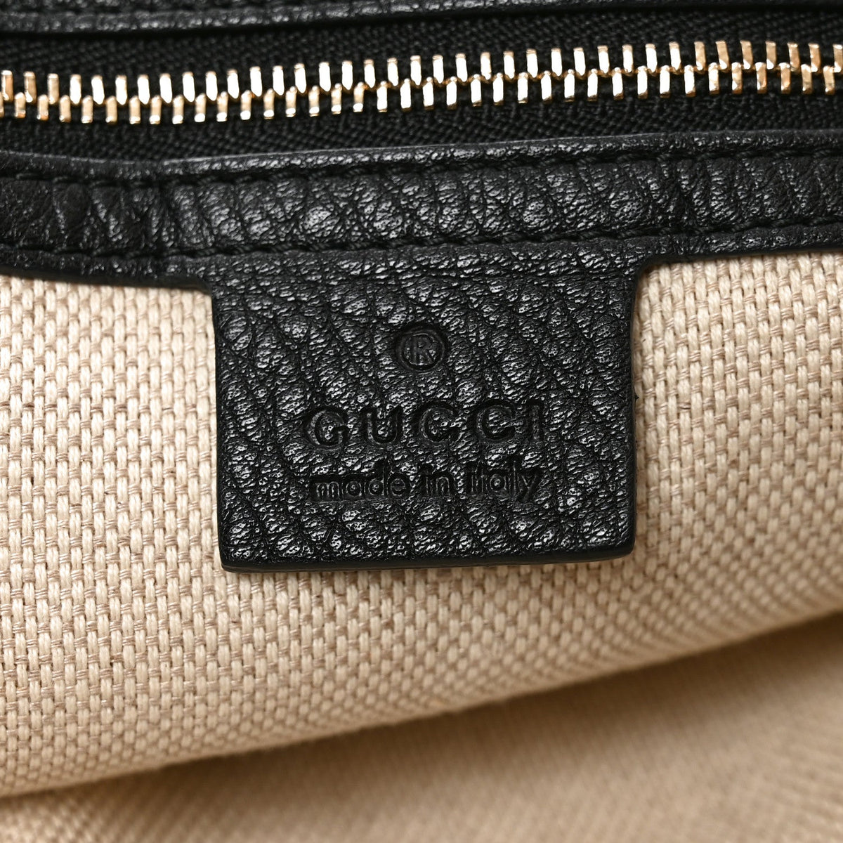 Pebbled Calfskin Medium Soho Shoulder Bag Black wholesalehk.shop