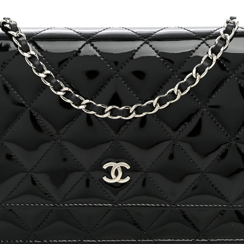 Patent Quilted Wallet On Chain WOC Black wholesalehk.shop