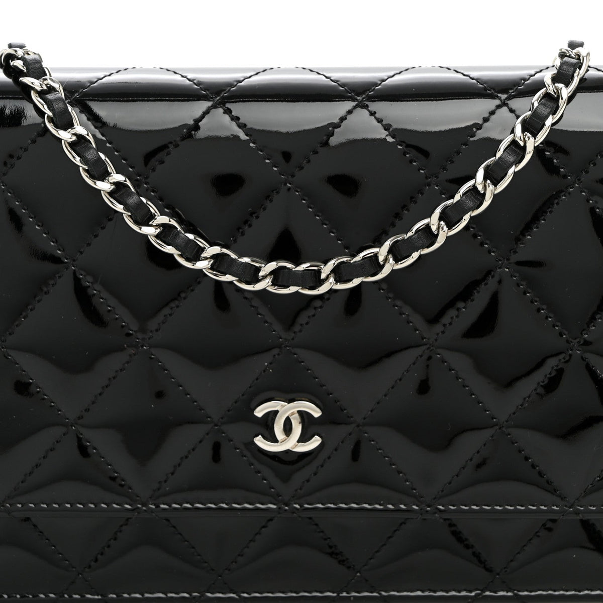 Patent Quilted Wallet On Chain WOC Black wholesalehk.shop