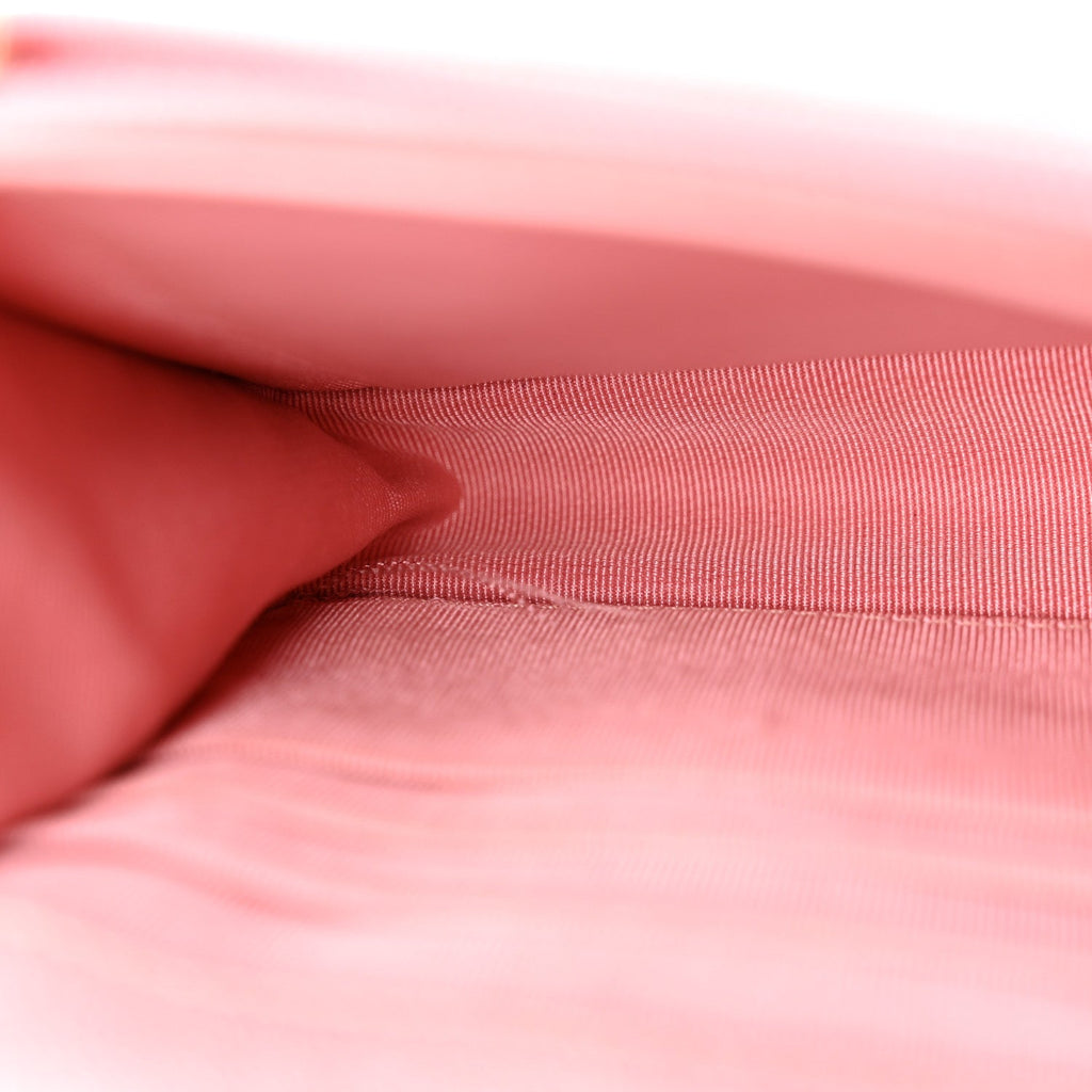 Iridescent Caviar Quilted Wallet on Chain WOC Rose Pink wholesalehk.shop