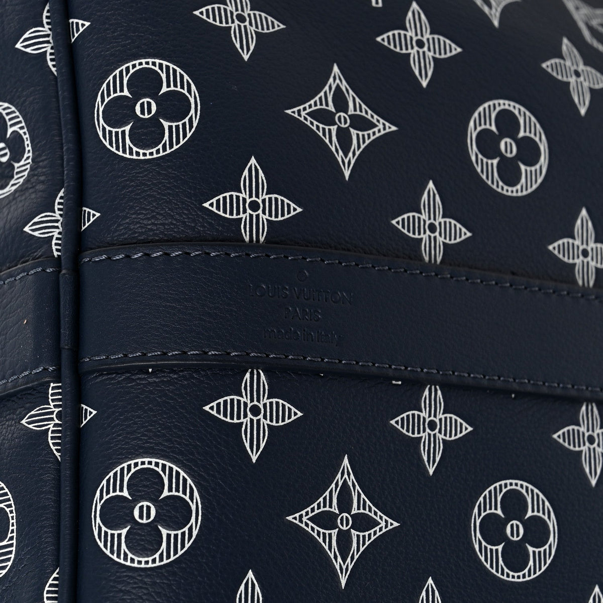Calfskin Shadow Monogram Keepall Bandouliere 50 Ink Blue White wholesalehk.shop