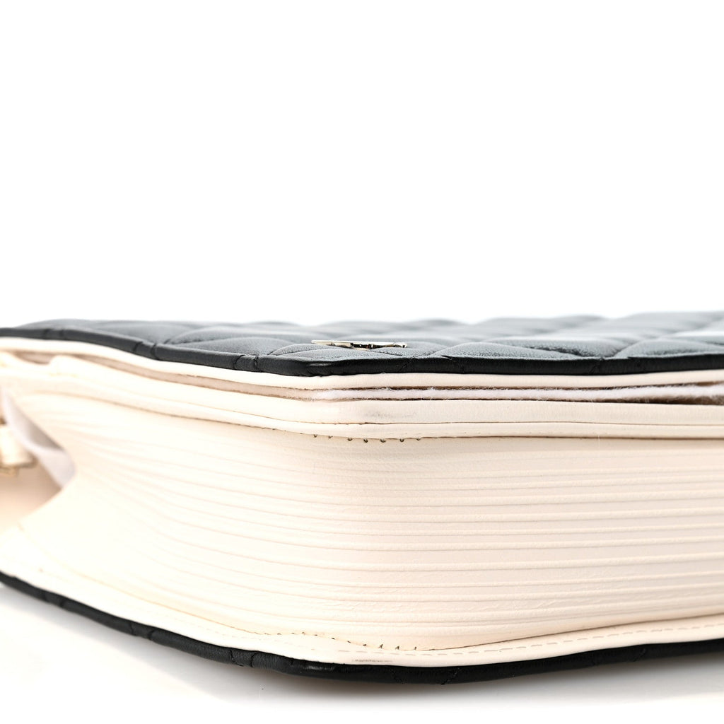 Lambskin Quilted Book Wallet On Chain WOC Black wholesalehk.shop