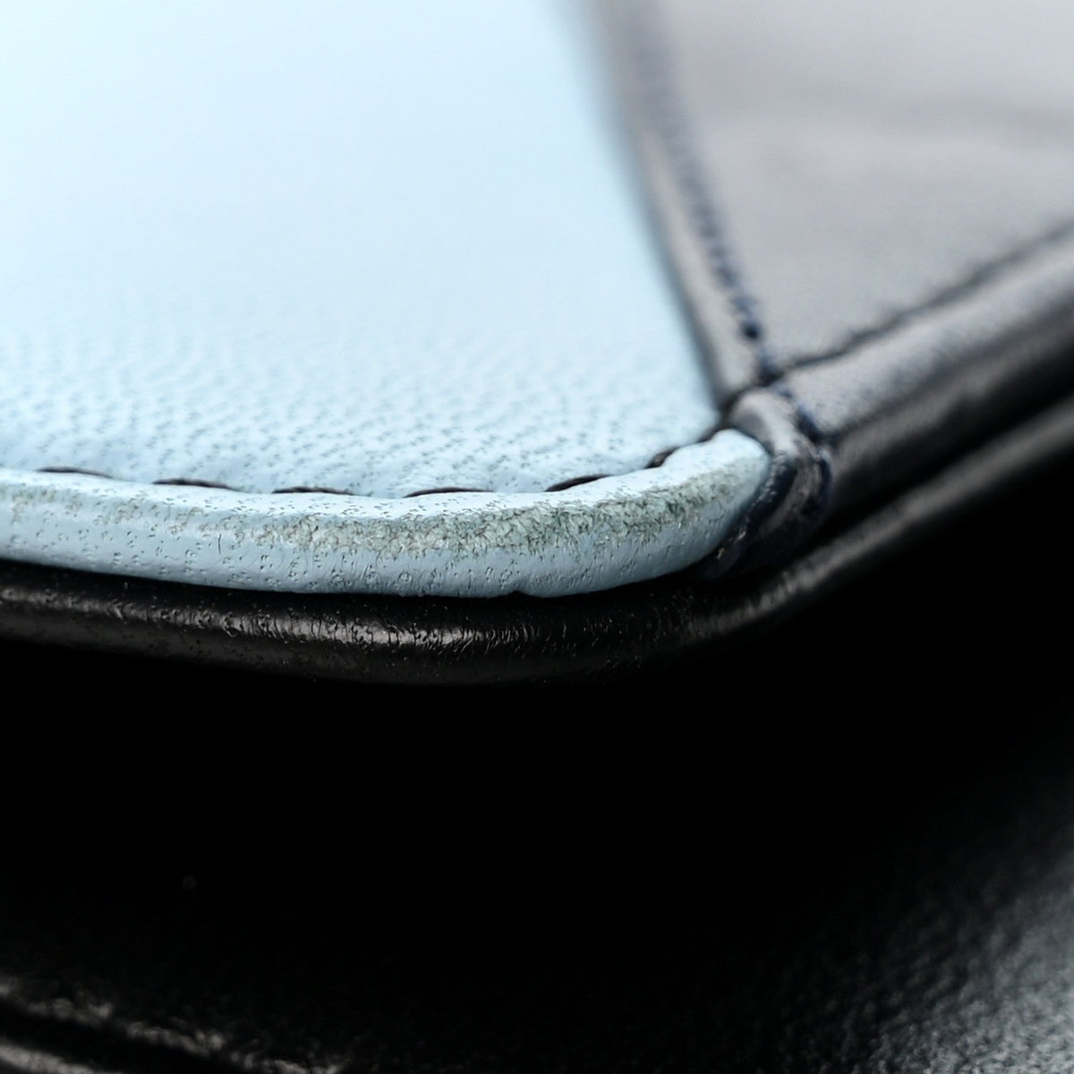 Lambskin Airlines Wallet On Chain WOC Blue Black Red wholesalehk.shop