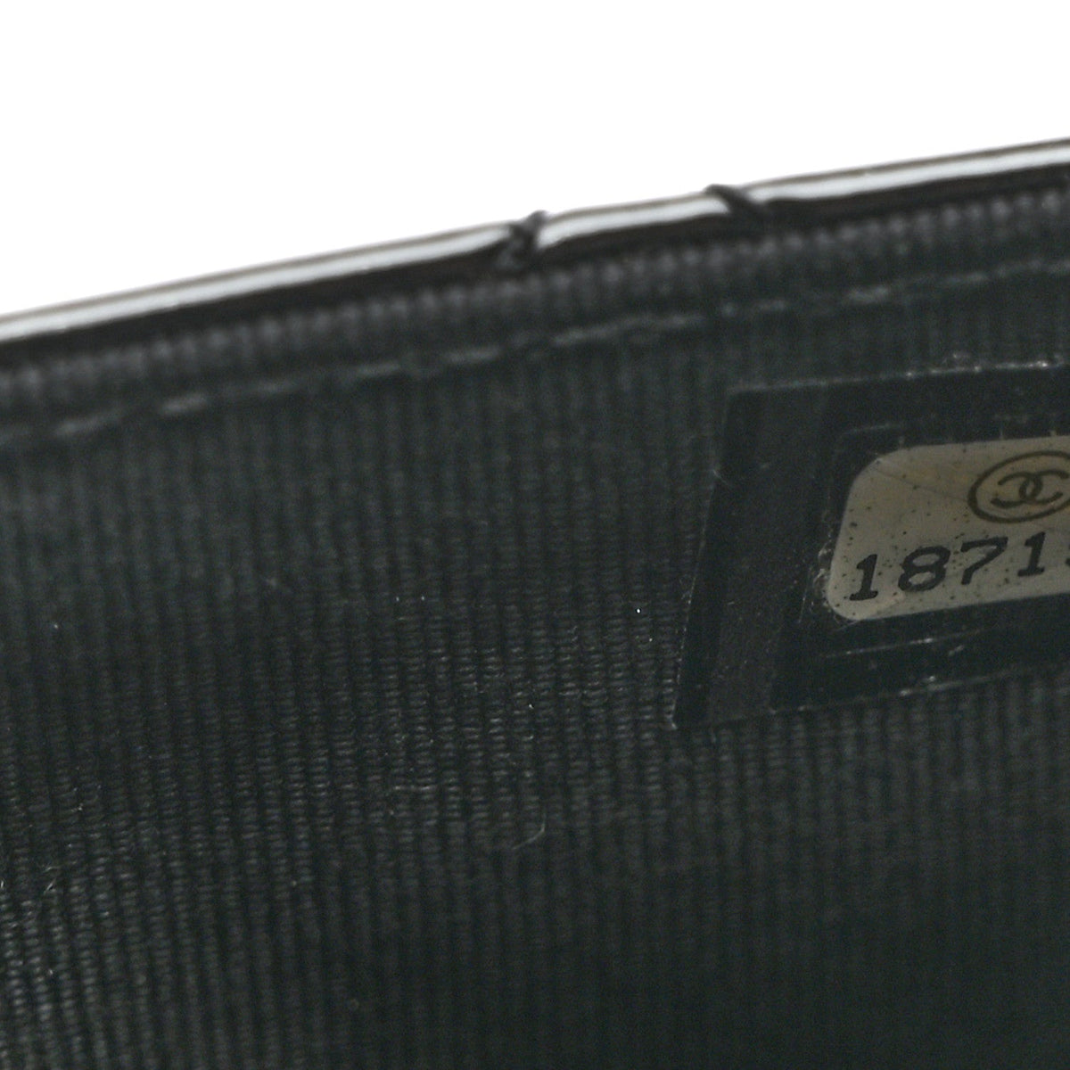 Patent Quilted Wallet On Chain WOC Black wholesalehk.shop