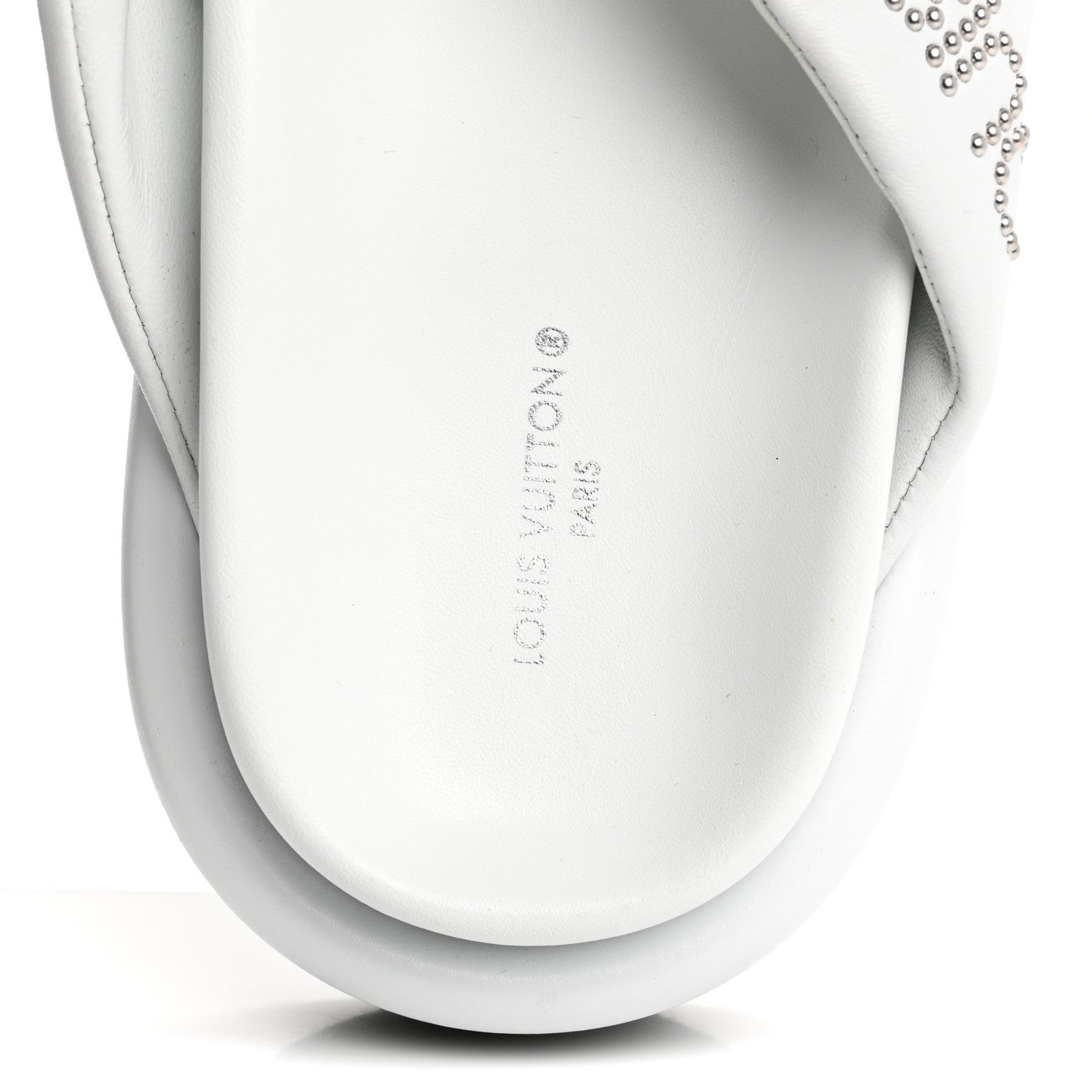 Calfskin Logo Studded Pillow Flat Thong Sandals 35 White £¨ Direct shipment via from wholesalehk.shop