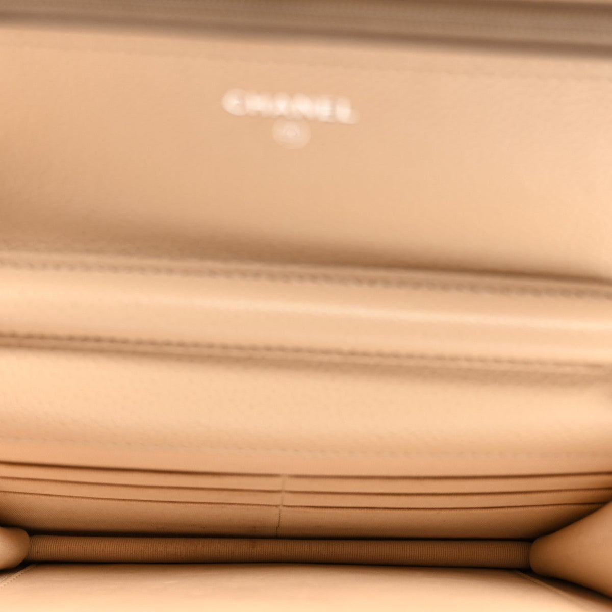 Caviar Quilted Wallet on Chain WOC Beige wholesalehk.shop