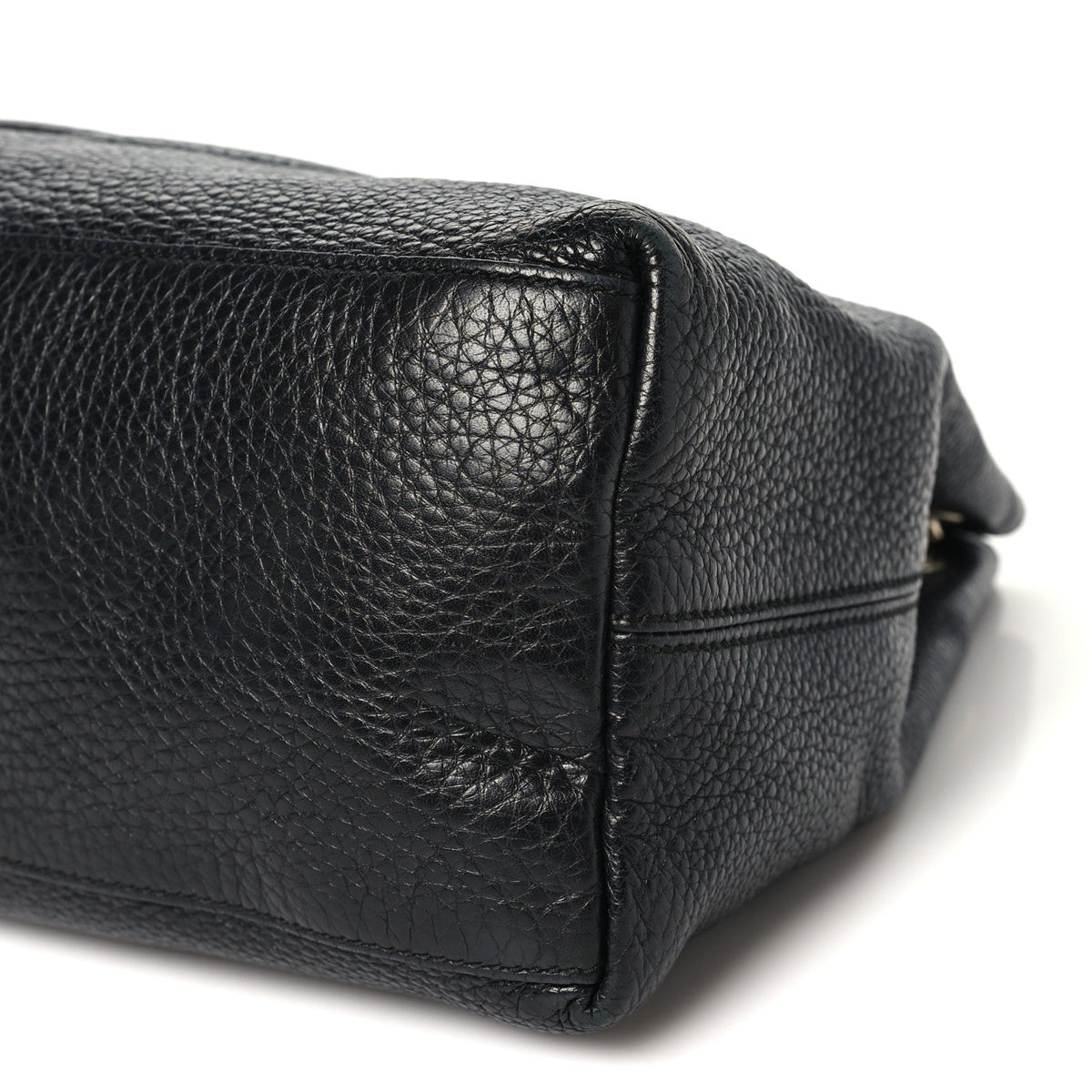 Pebbled Calfskin Medium Soho Chain Shoulder Bag Black wholesalehk.shop