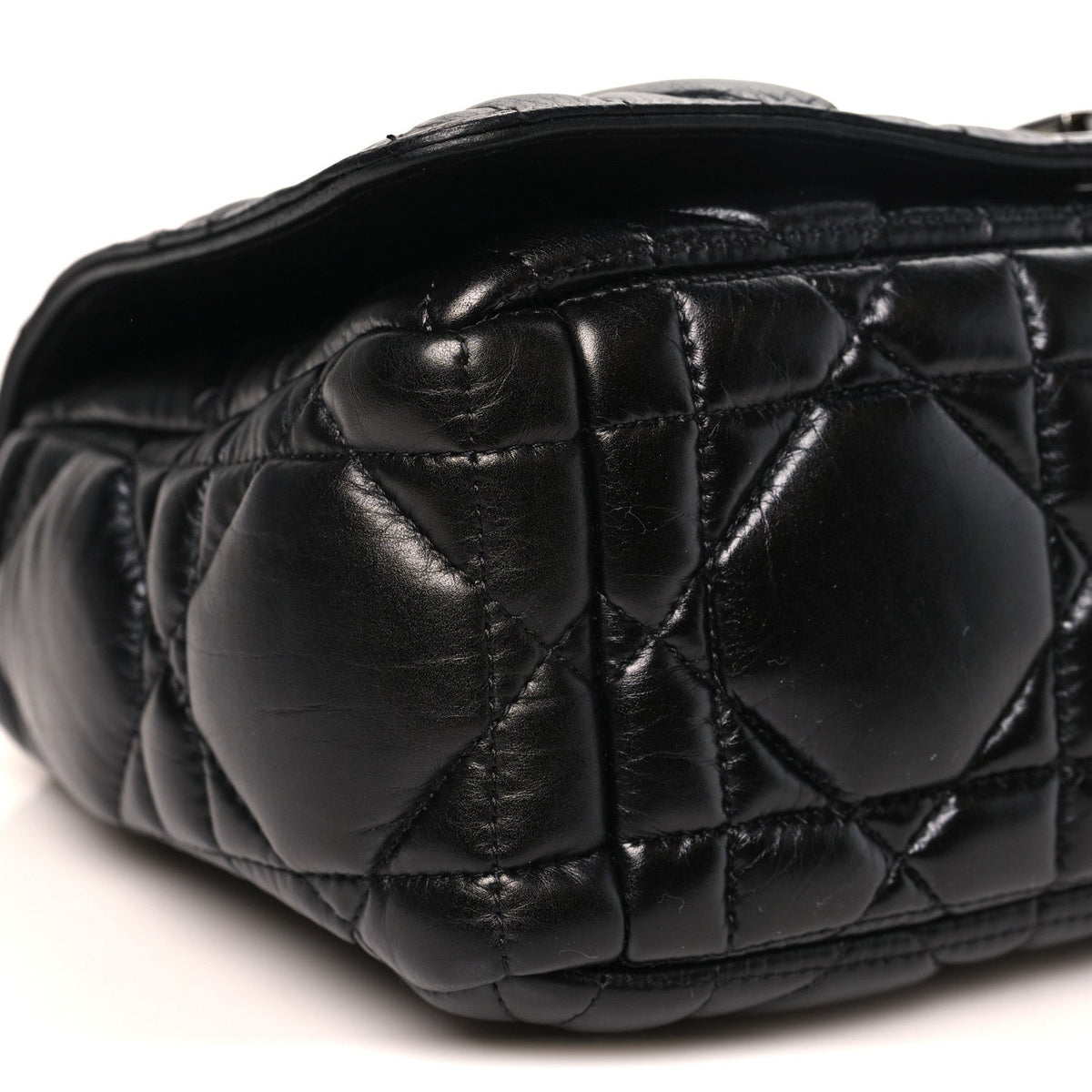 Calfskin Macrocannage Medium Caro Bag Black wholesalehk.shop